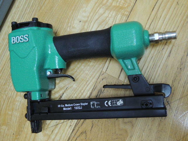 ＊中崙五金【附發票】BOSS TOPONE 專業ㄇ字型氣釘槍 空氣釘槍 氣動釘槍 裝潢釘槍 木工釘槍 1022J