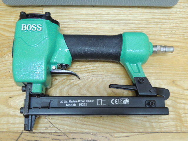 ＊中崙五金【附發票】BOSS TOPONE 專業ㄇ字型氣釘槍 空氣釘槍 氣動釘槍 裝潢釘槍 木工釘槍 1022J