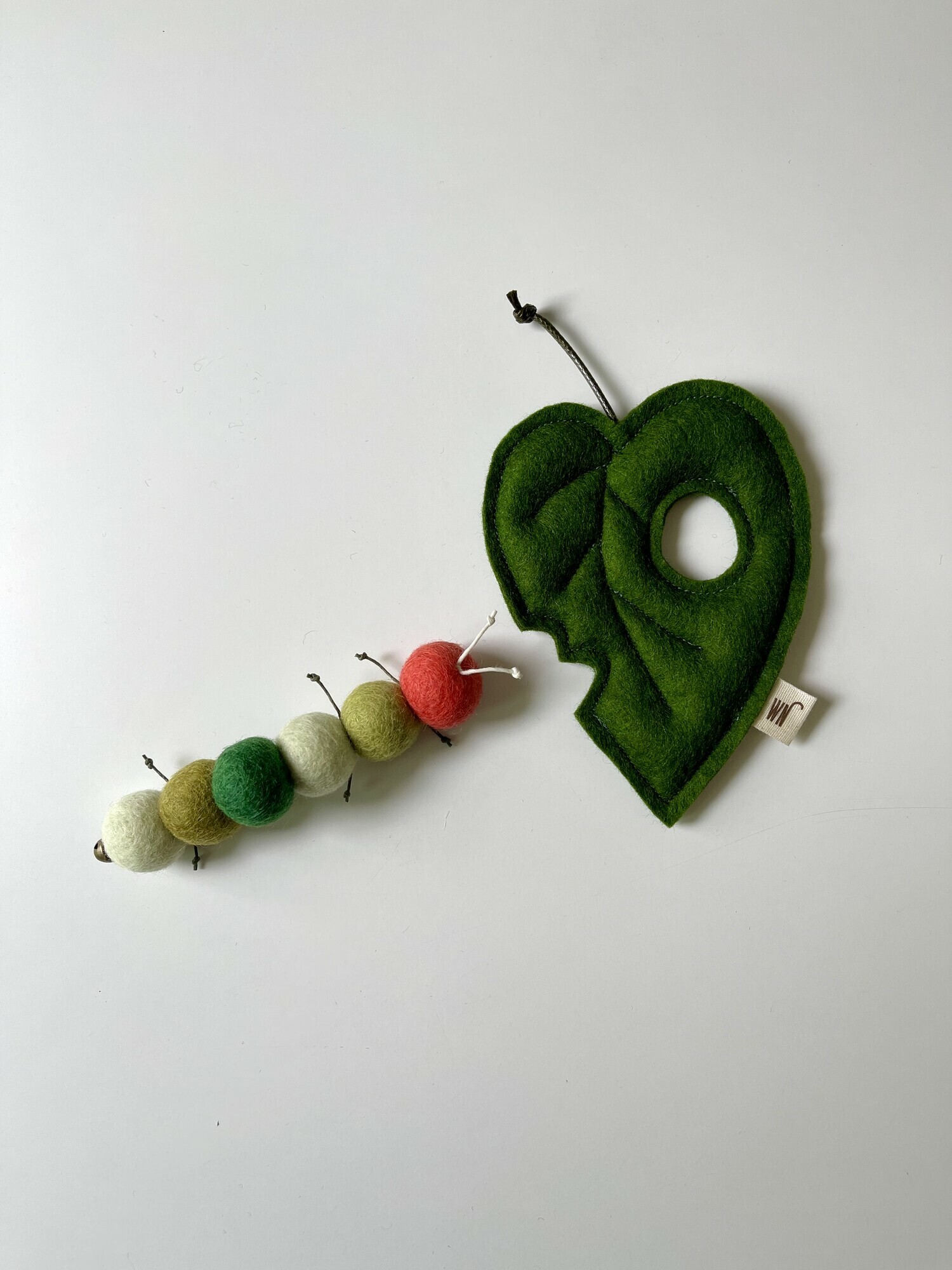 Wetnose - Cat toy -larva (catnip)