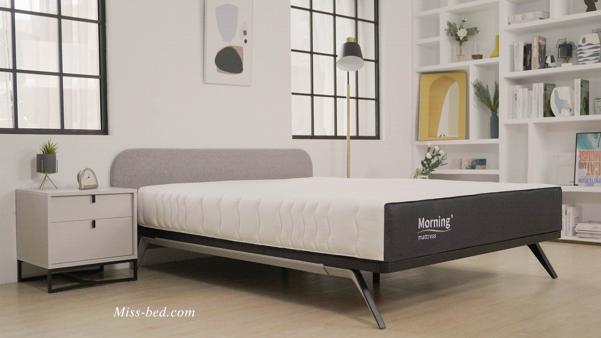 青壯年的我們,身體發展狀況是最成熟且機能最好的時候,除非有受過傷開過刀,否則在選擇床墊時相對來說容易,只要注意床墊是否符合人體工學就可以了。