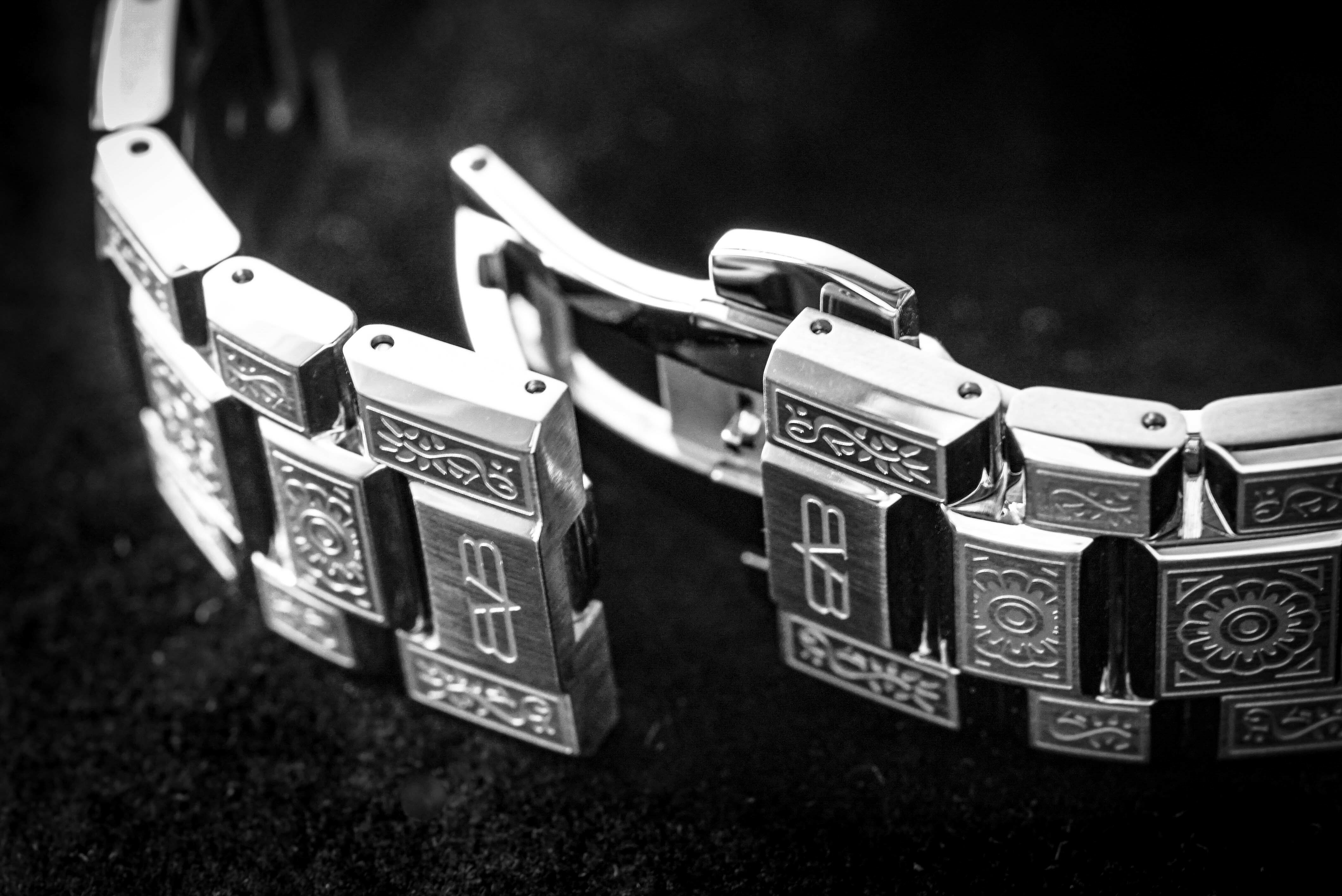 Bolt-68 NEO系列十週年紀念骷髏機械腕錶 銀色版本