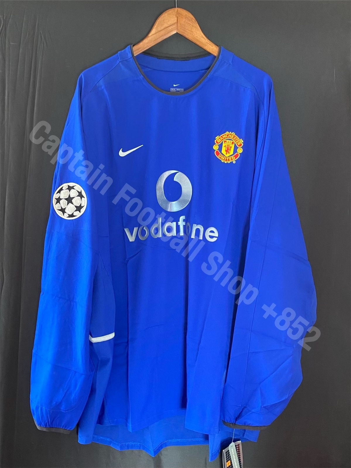 (更衣室版) 曼聯 2002-03 歐聯二客長䄂code 7 球員版球衣 #7 BECKHAM