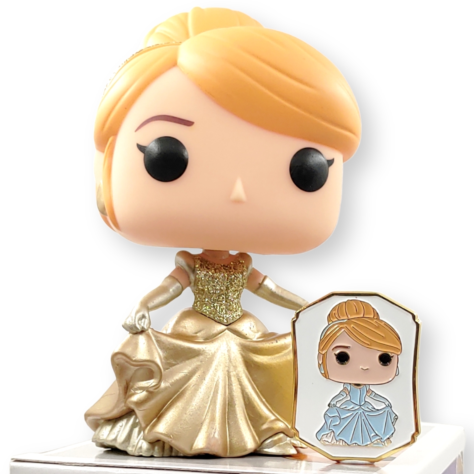 FUNKO POP終極公主<仙履奇緣>灰姑娘(金鑽版連襟章)-No.222