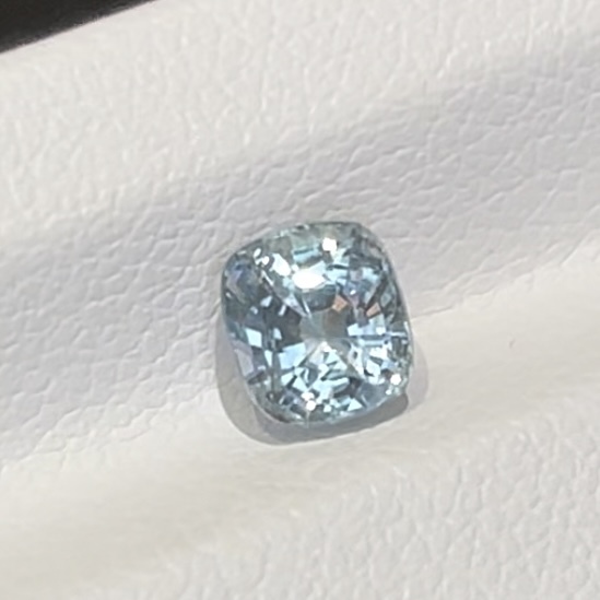 無燒藍寶 1.05ct 天然