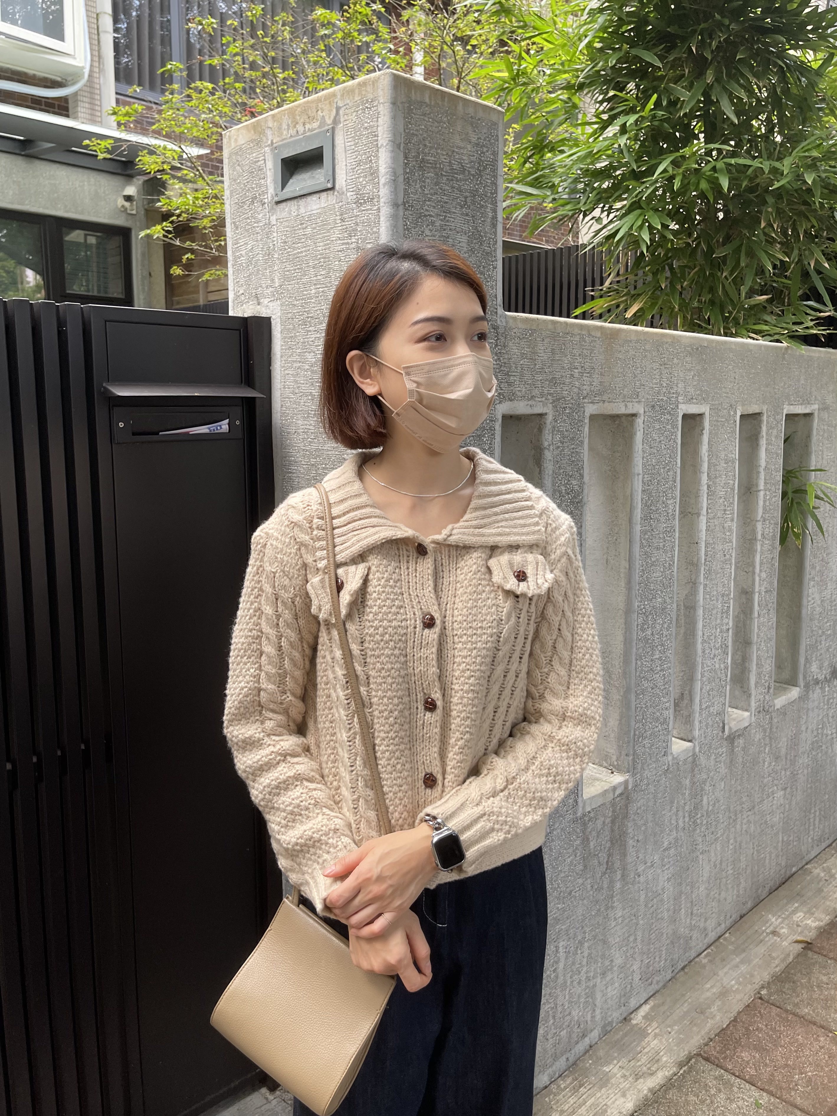 麻花翻領小口袋毛衣