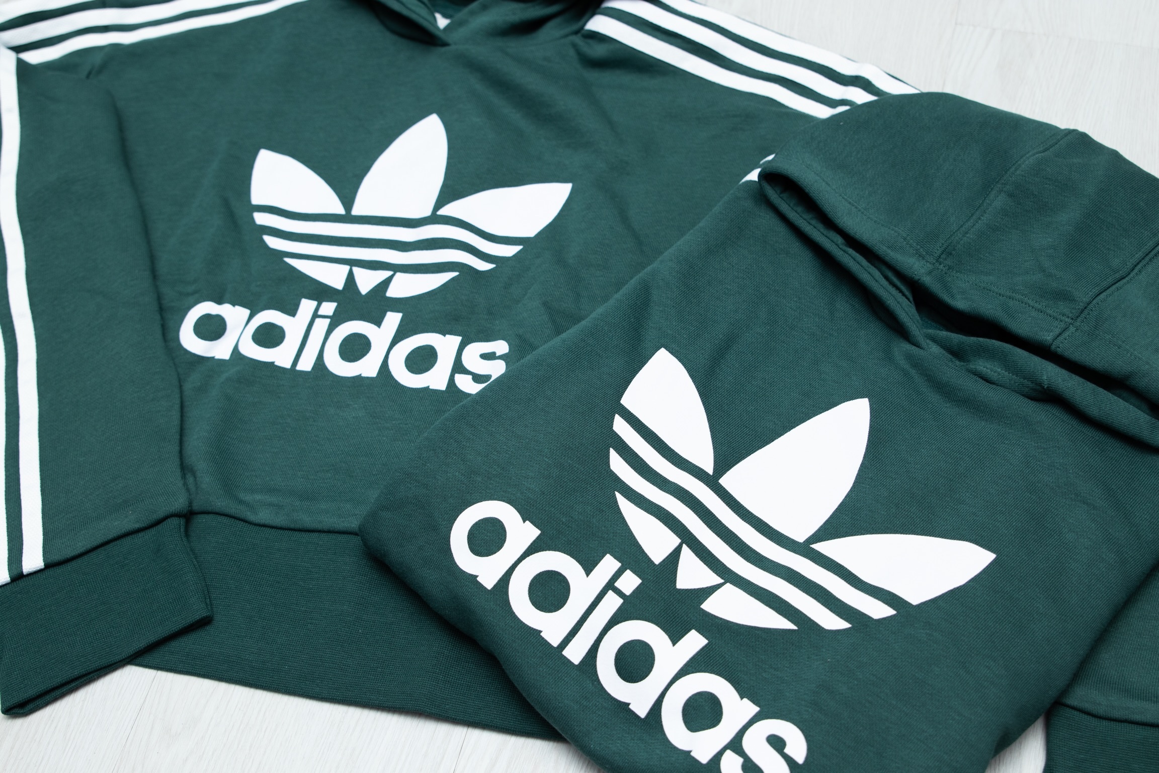 【現貨】Adidas Original Big Logo Crop Hoodie-GS
