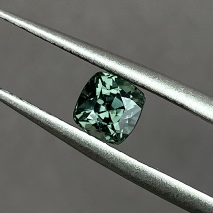 無燒綠藍寶 1.02ct 天然