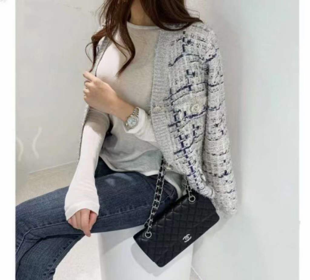 LIVE: JK22W1231 金閃閃小香格紋貝殼蝴蝶結鈕外套