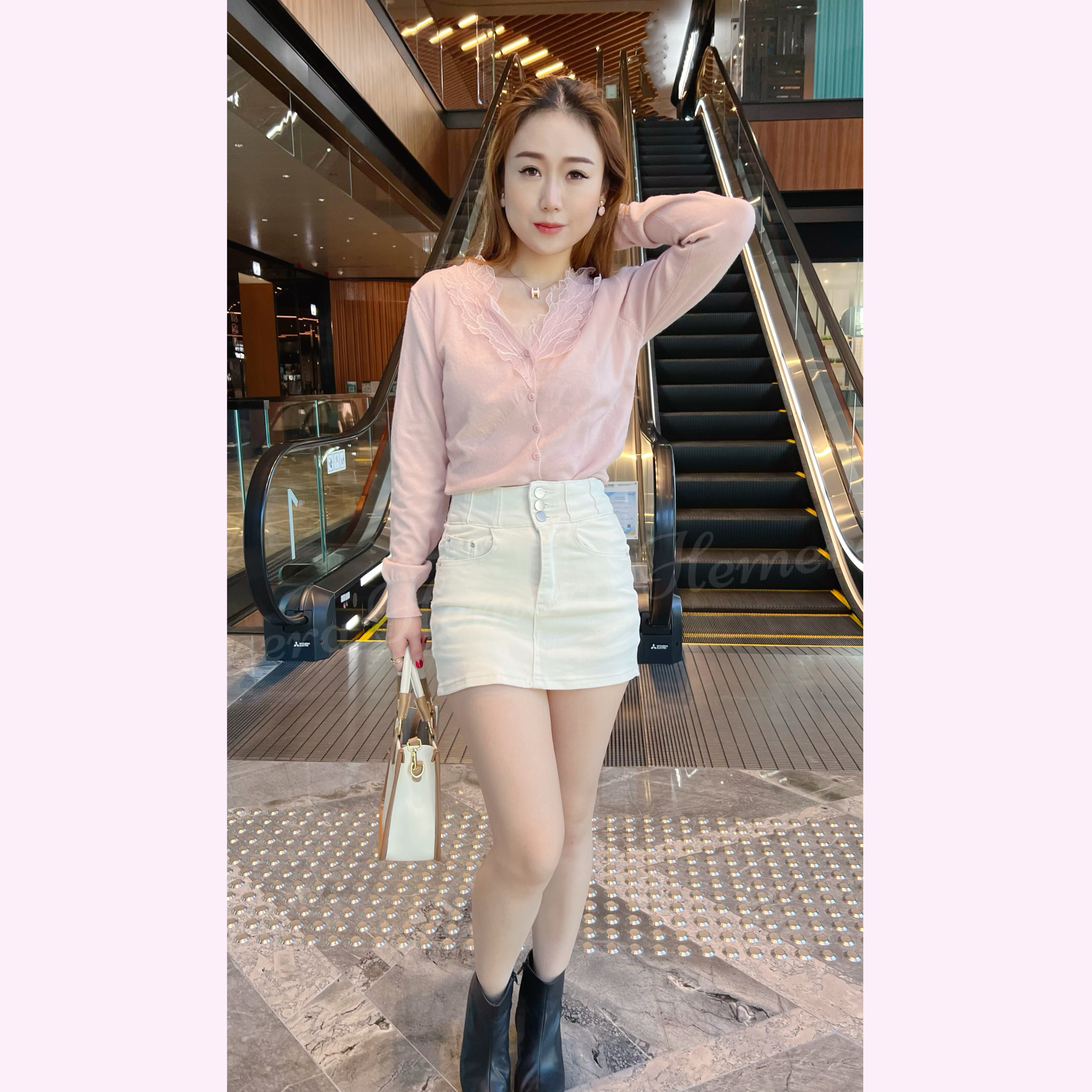 TP22W1213 立體花花親膚冷衫開胸上身