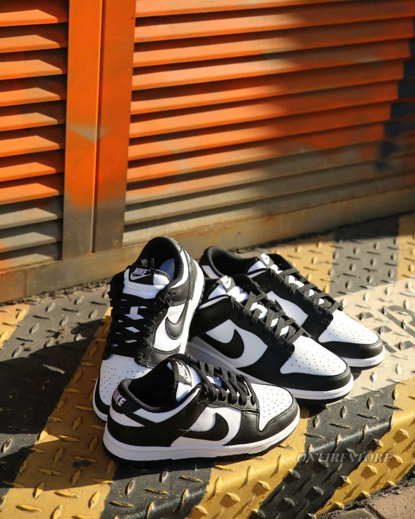 {現貨} Nike Dunk Low "Black/White" Mens