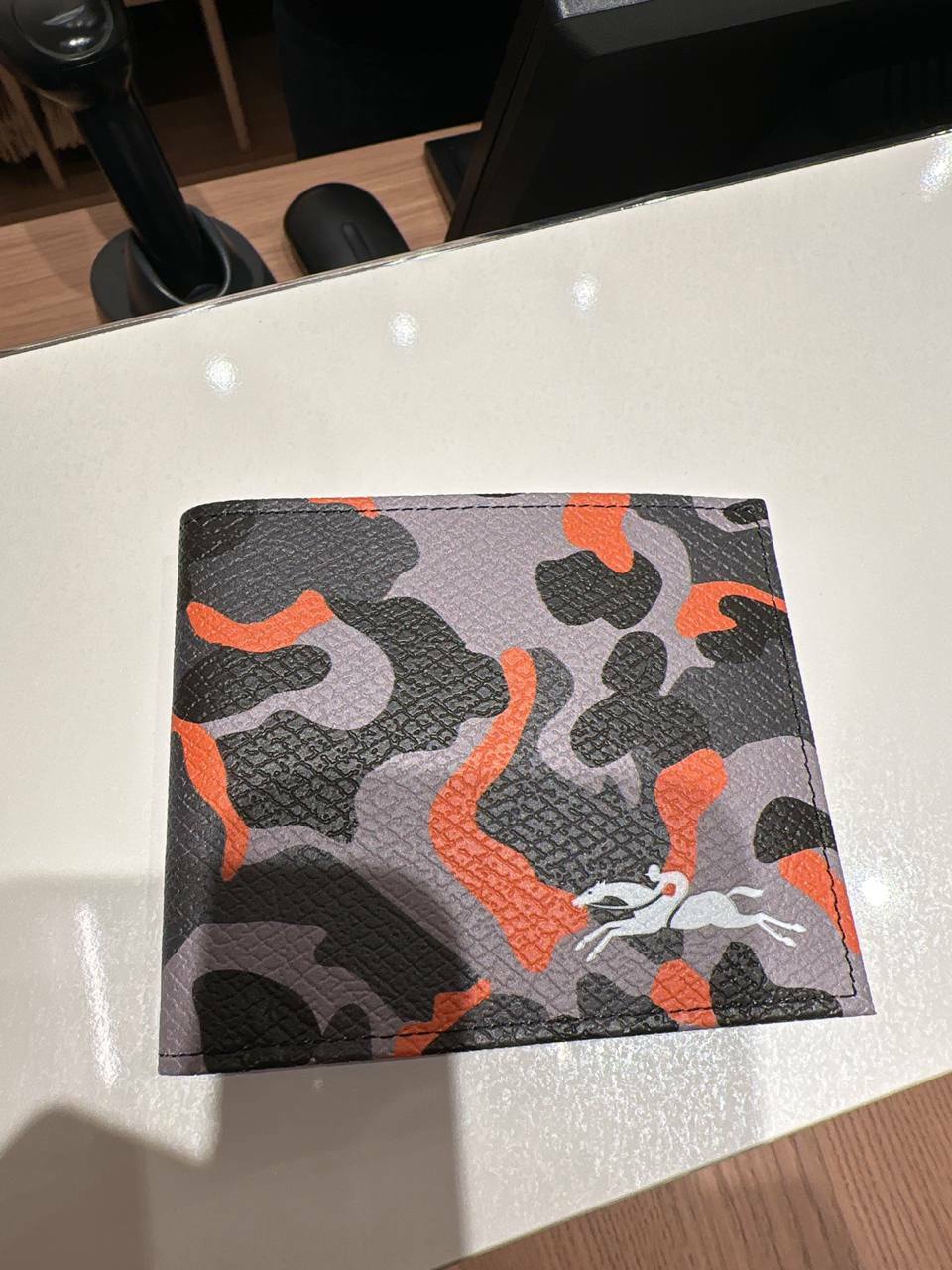 [E] LONGCHAMP MEN'S CHECKERED CAMO BIFOLD WALLET,CAMO, L3508HNME75 (ELC232)