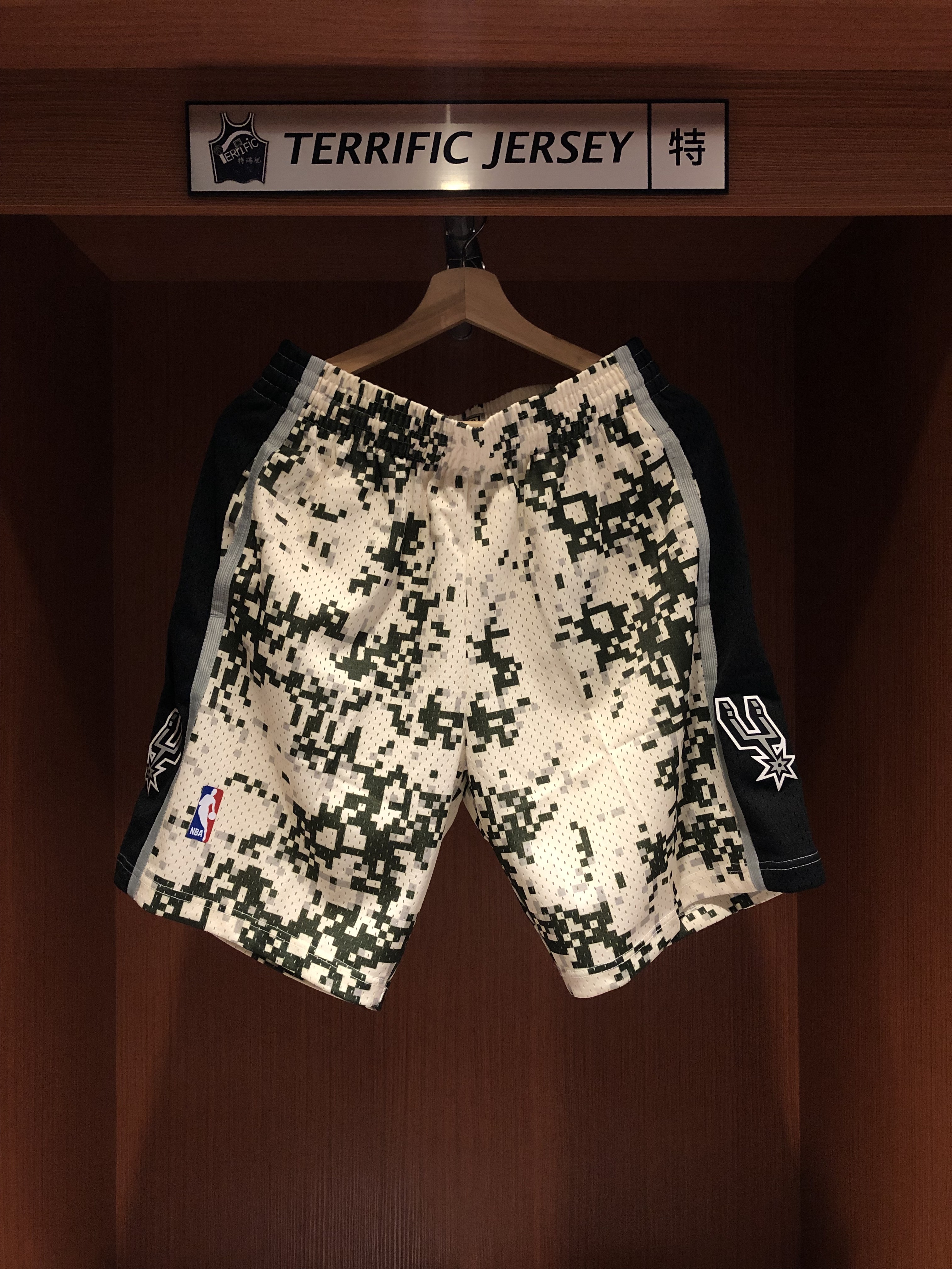NBA球褲 San Antonio Spurs 聖安東尼奧馬刺 迷彩 Camo M&N Swingman Shorts 球迷版 有口袋 全新