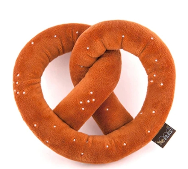 PLAY -  International Classic - Pretzel
