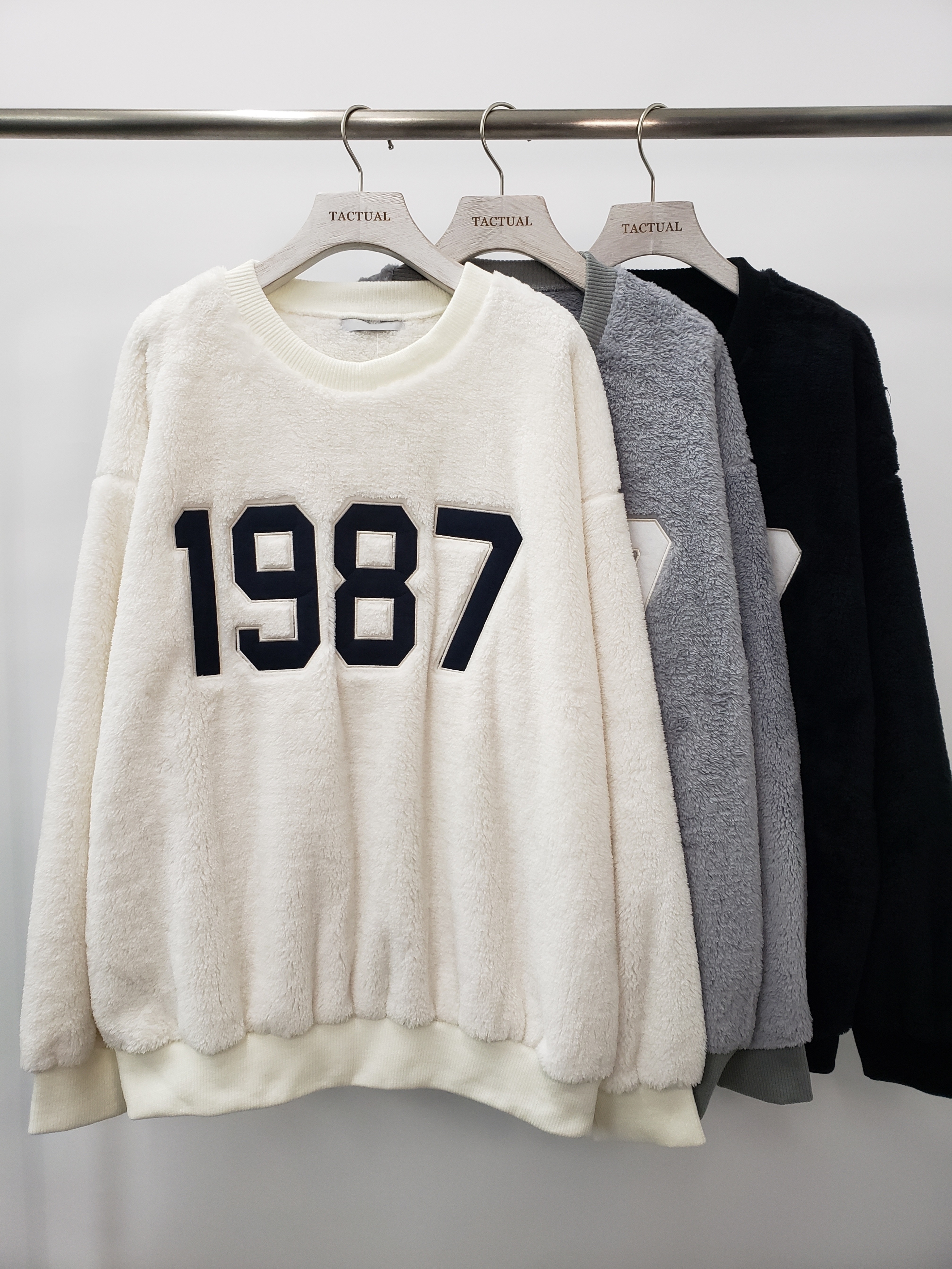 1987毛毛衛衣 T4326