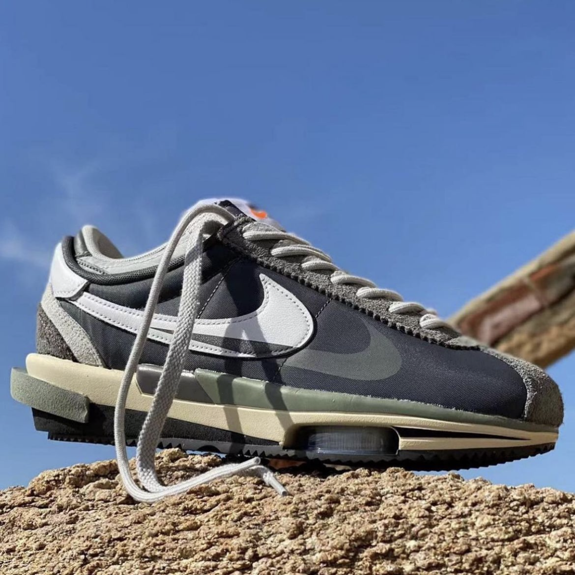 Sacai x Nike Zoom Cortez "Iron Grey" 霧霾灰 (DQ0581001)