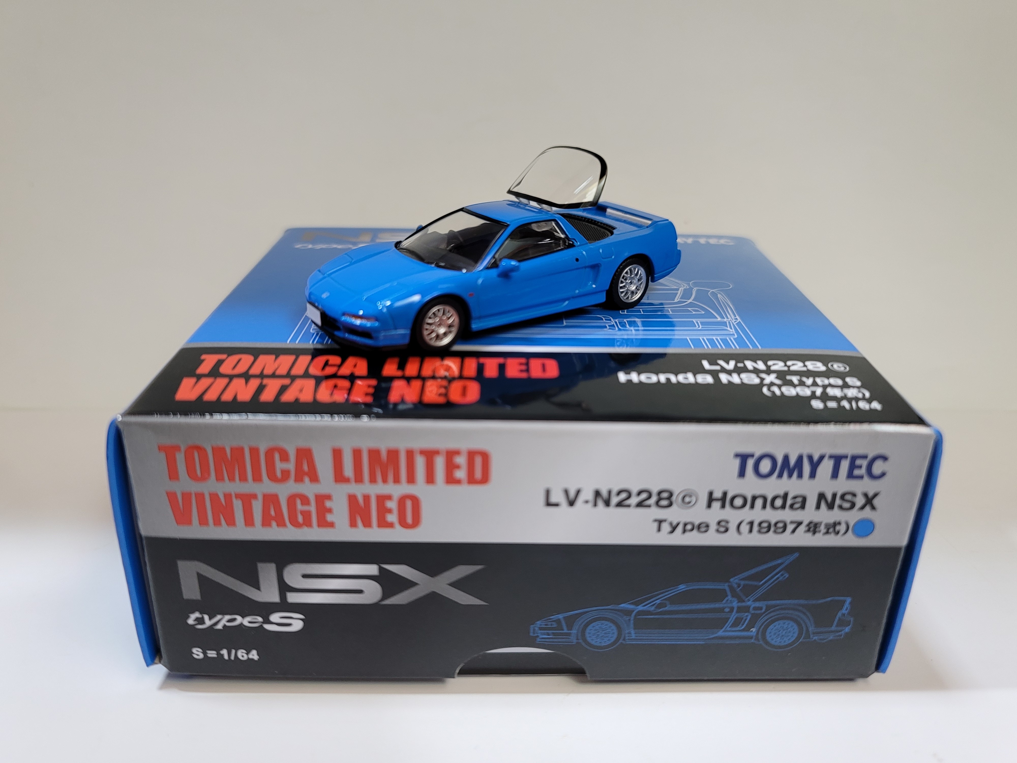1/64 TOMYTEC HondaNSX type r （カスタマイズ) トミカ TOMYTEC Tomica
