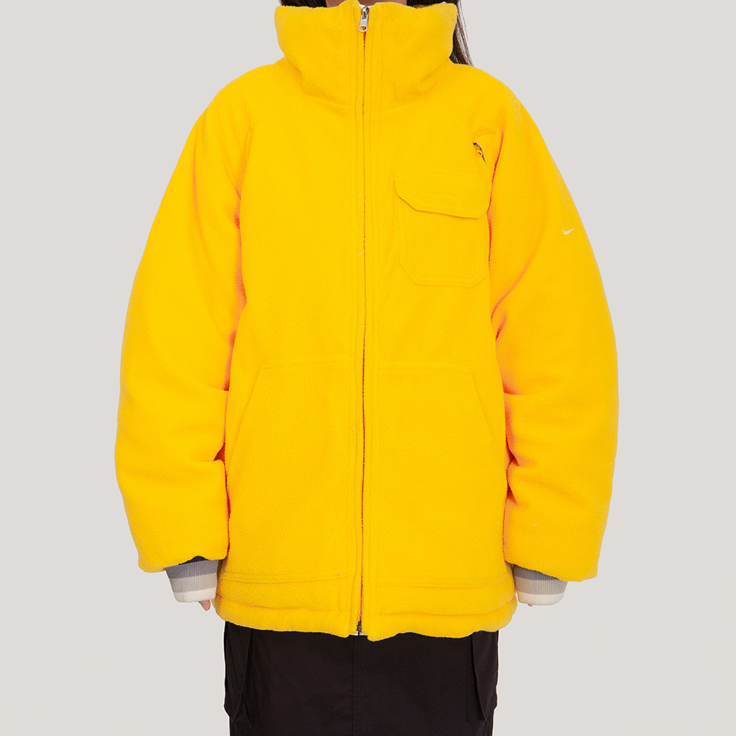 VINTAGE NIKE PUFFER JACKET