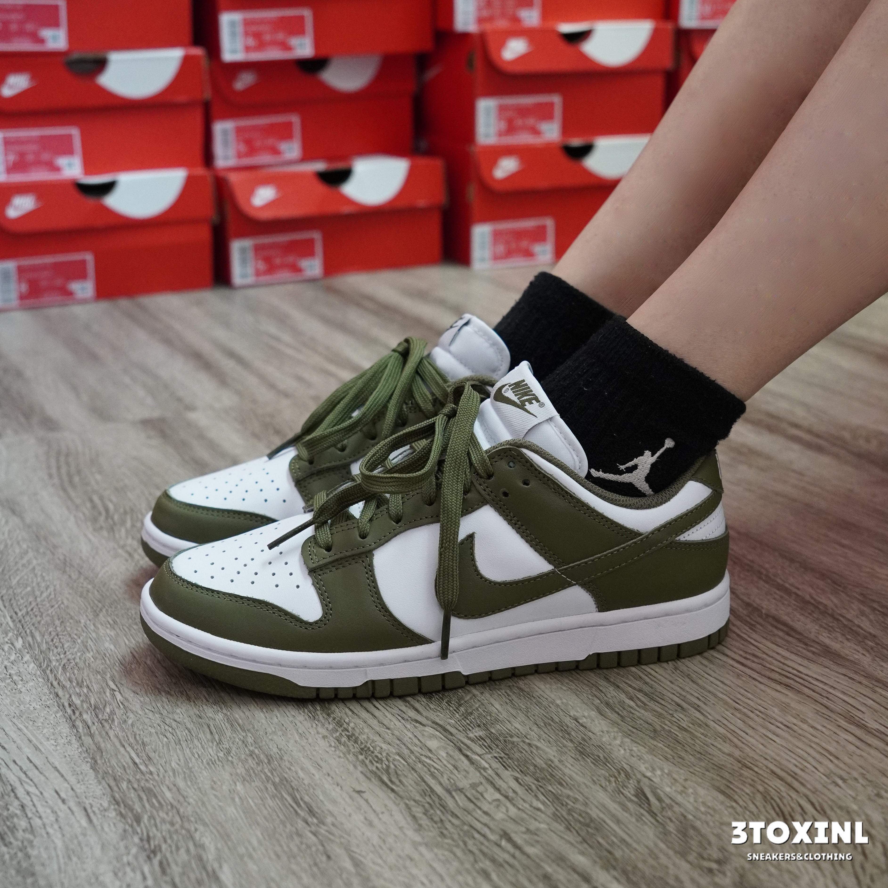 (現貨) Nike Dunk Low - Medium Olive (W)