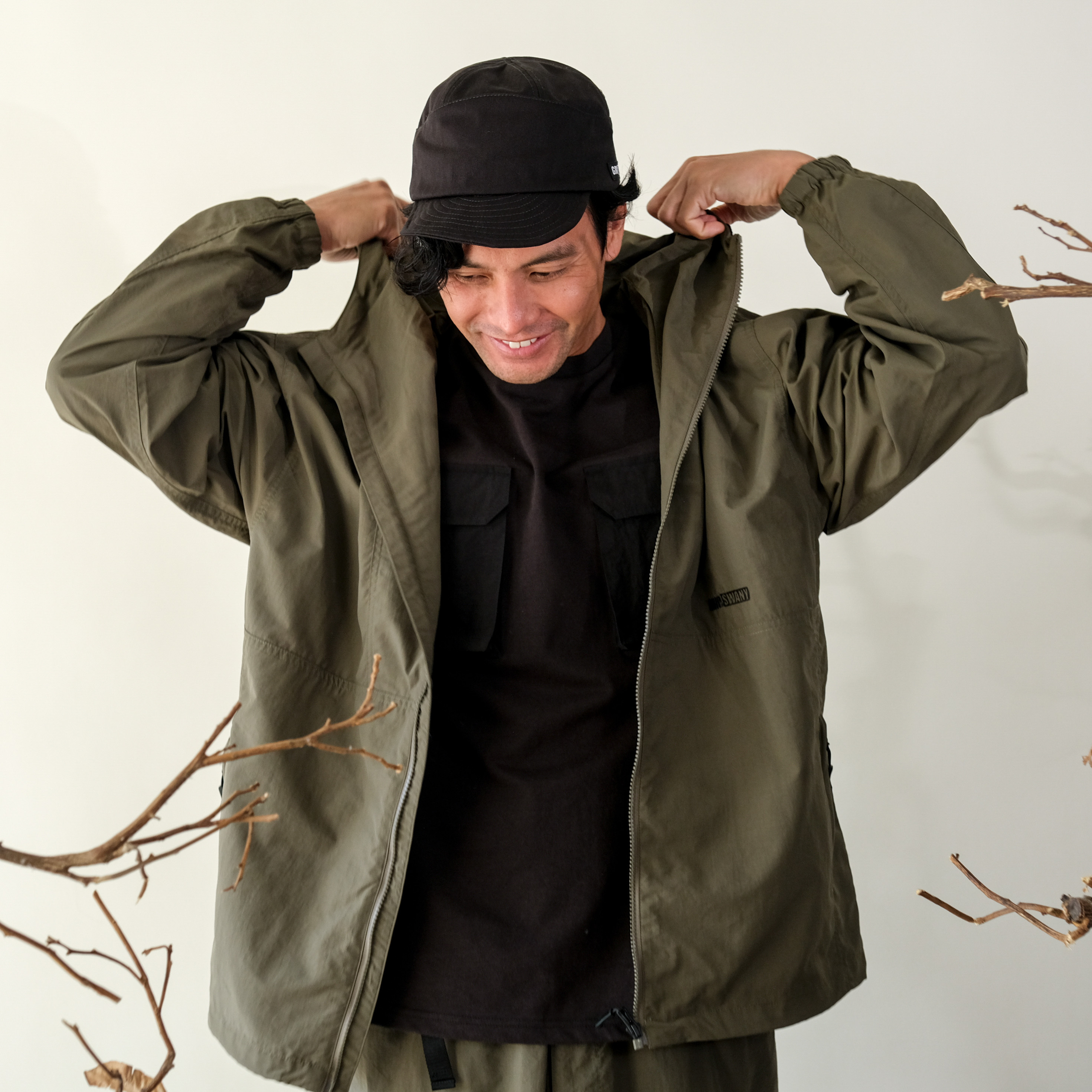 GRIP SWANY CAMP SALVAGE PARKA / OLIVEの+flow-mediation.be