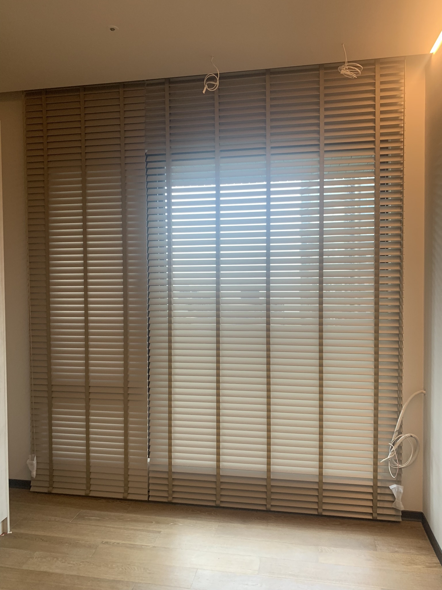 大地色系落木百葉