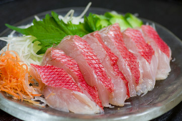 日本金目鯛 ( 原條1-1.6kg )