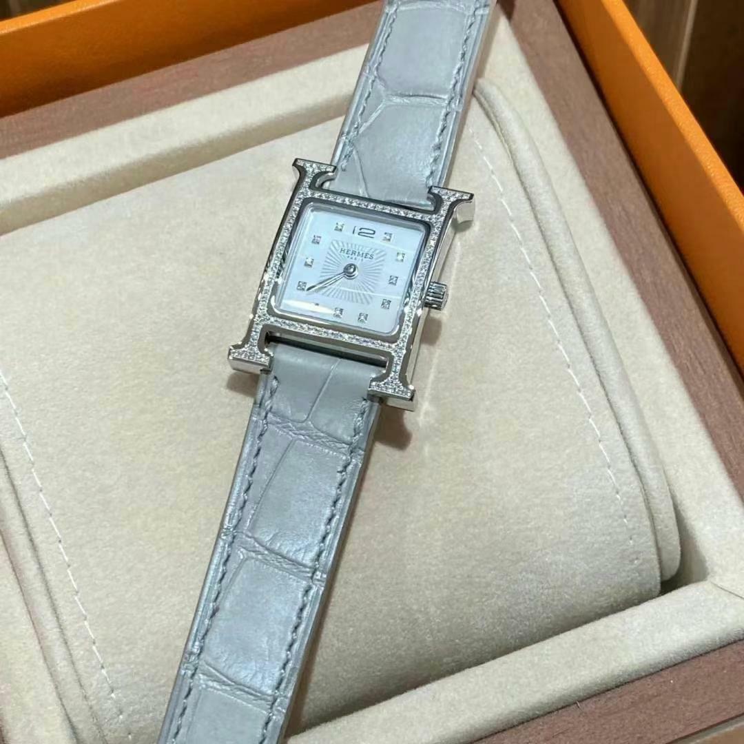 Heure H 21mm diamond watch ck with 80 gris perle matt alligator strap mini modèle