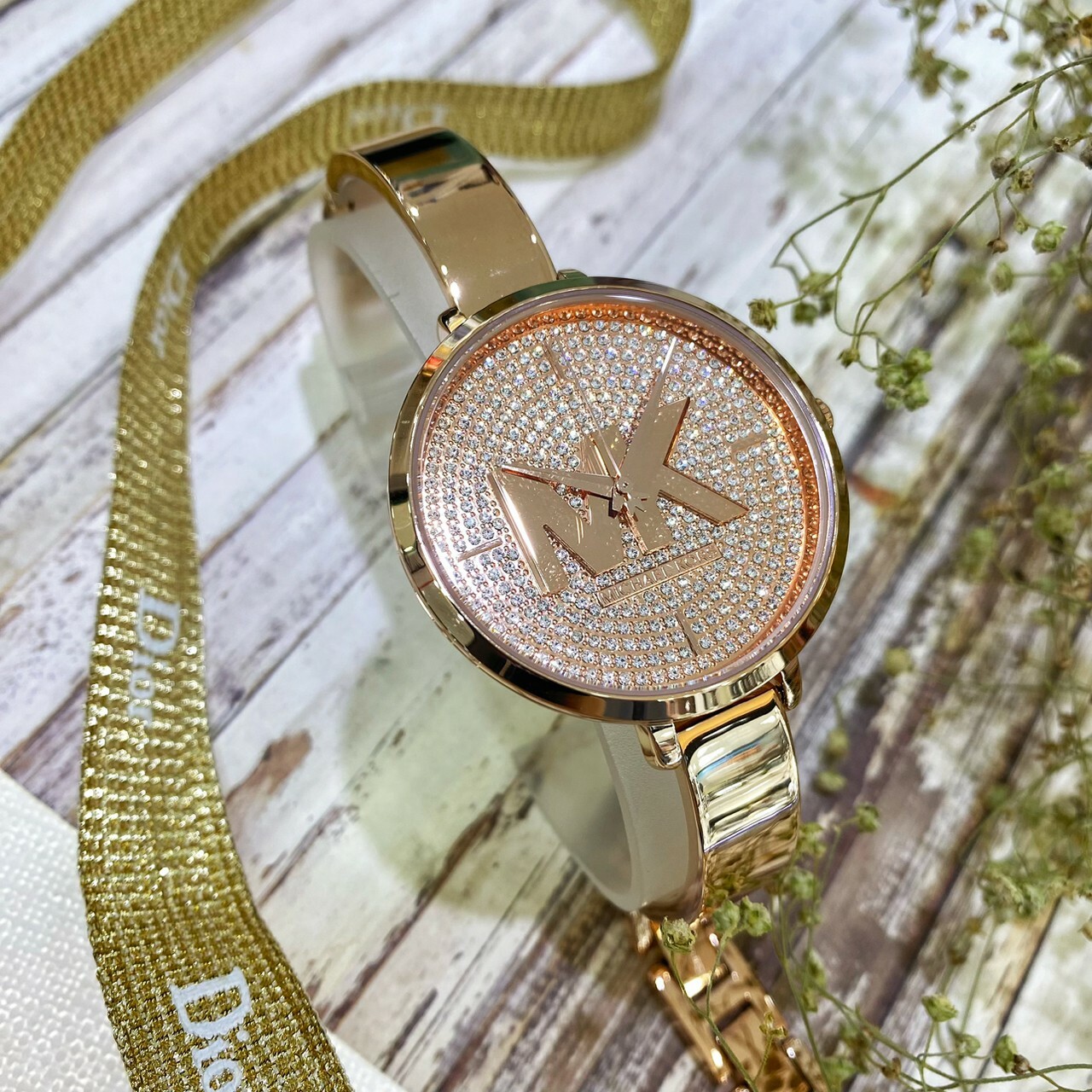 【MICHAEL KORS】時尚璀璨Logo鑲鑽女錶 MK4433 38mm 現代鐘錶