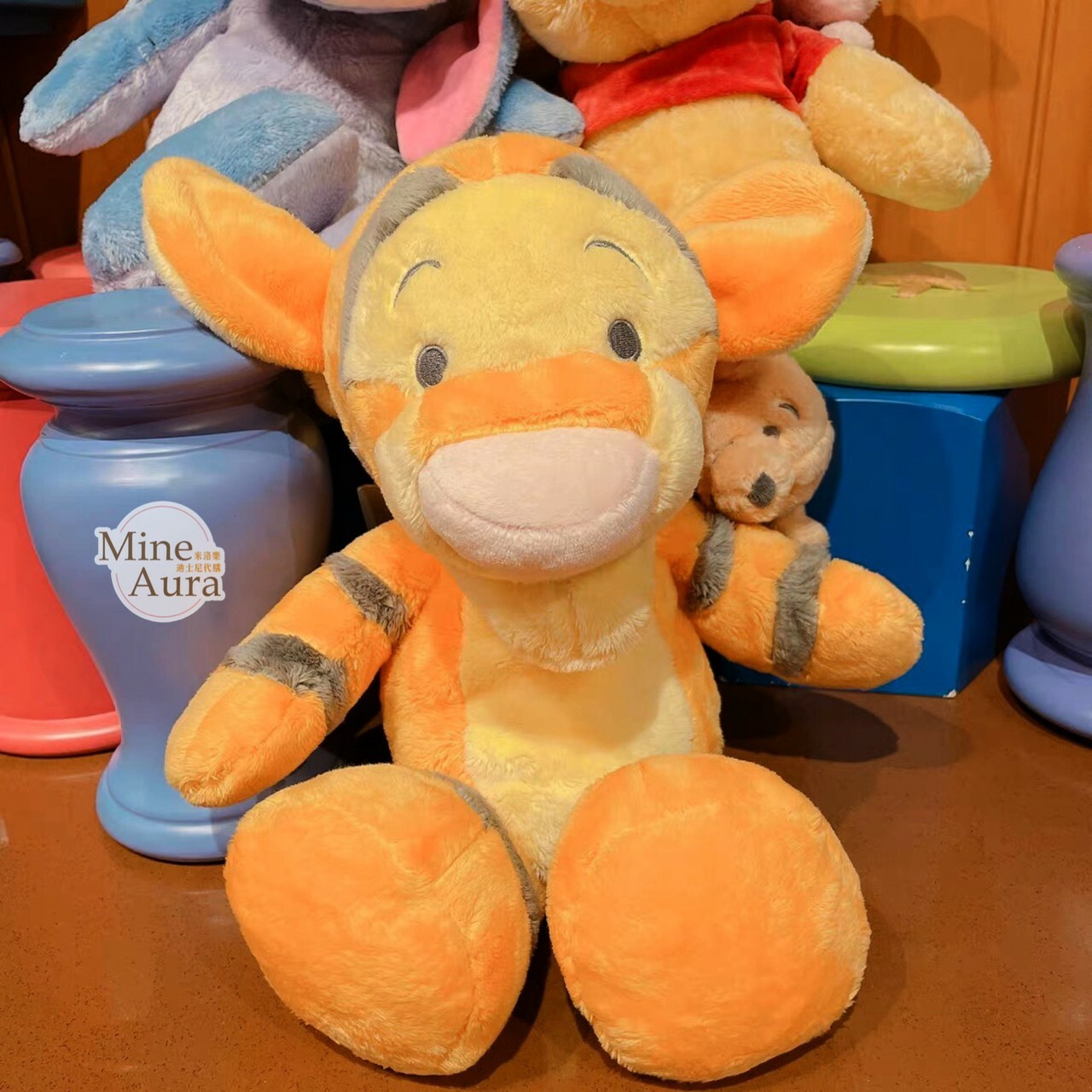 跳跳虎 Tigger 背 小荳 Roo 娃娃 玩偶 小熊維尼 Winnie the Pooh -上海迪士尼樂園