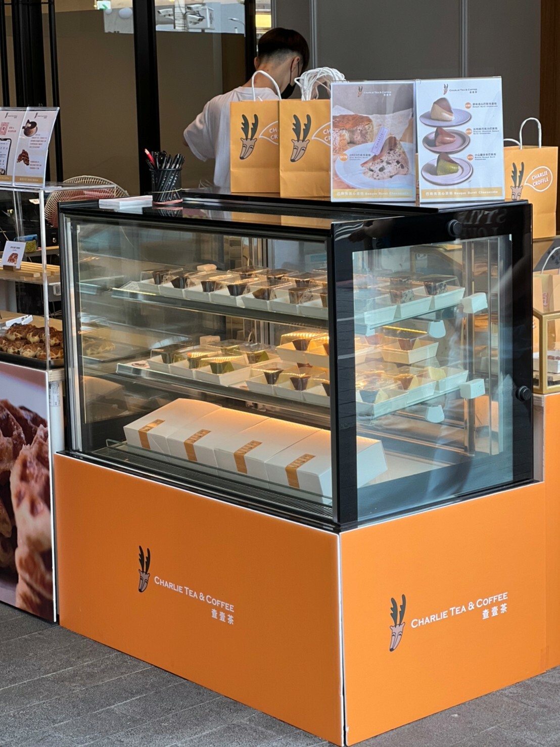 快閃店 快閃櫃 popupstore 台北 南西誠品 誠品 美食 網路美食 推薦 巴斯克蛋糕 鬆餅 可頌 可頌鬆餅