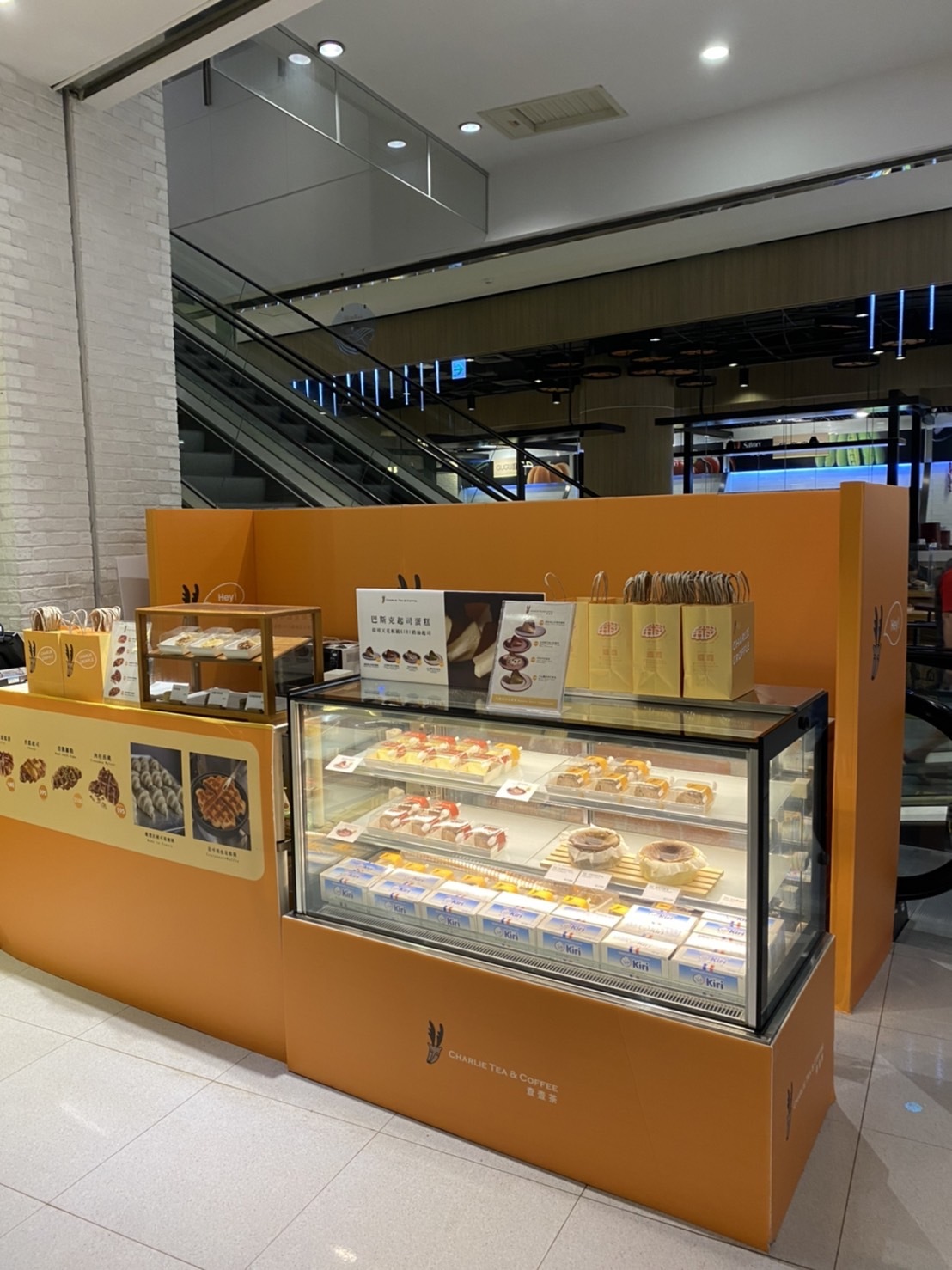 快閃店 快閃櫃 popupstore 台北 南西誠品 誠品 美食 網路美食 推薦 巴斯克蛋糕 鬆餅 可頌 可頌鬆餅 大江 大江購物中心 中壢 司康