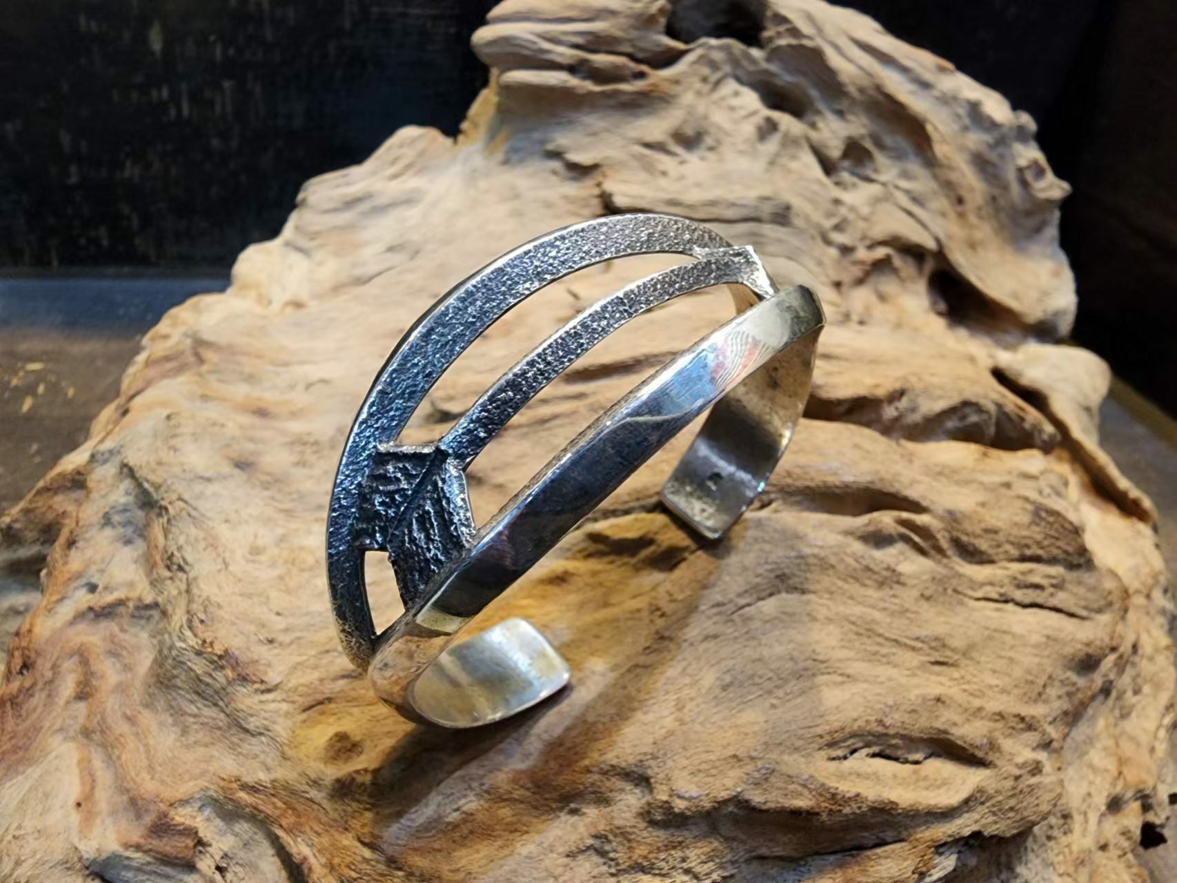 K.Yazzie -純銀鏤空弓箭手環