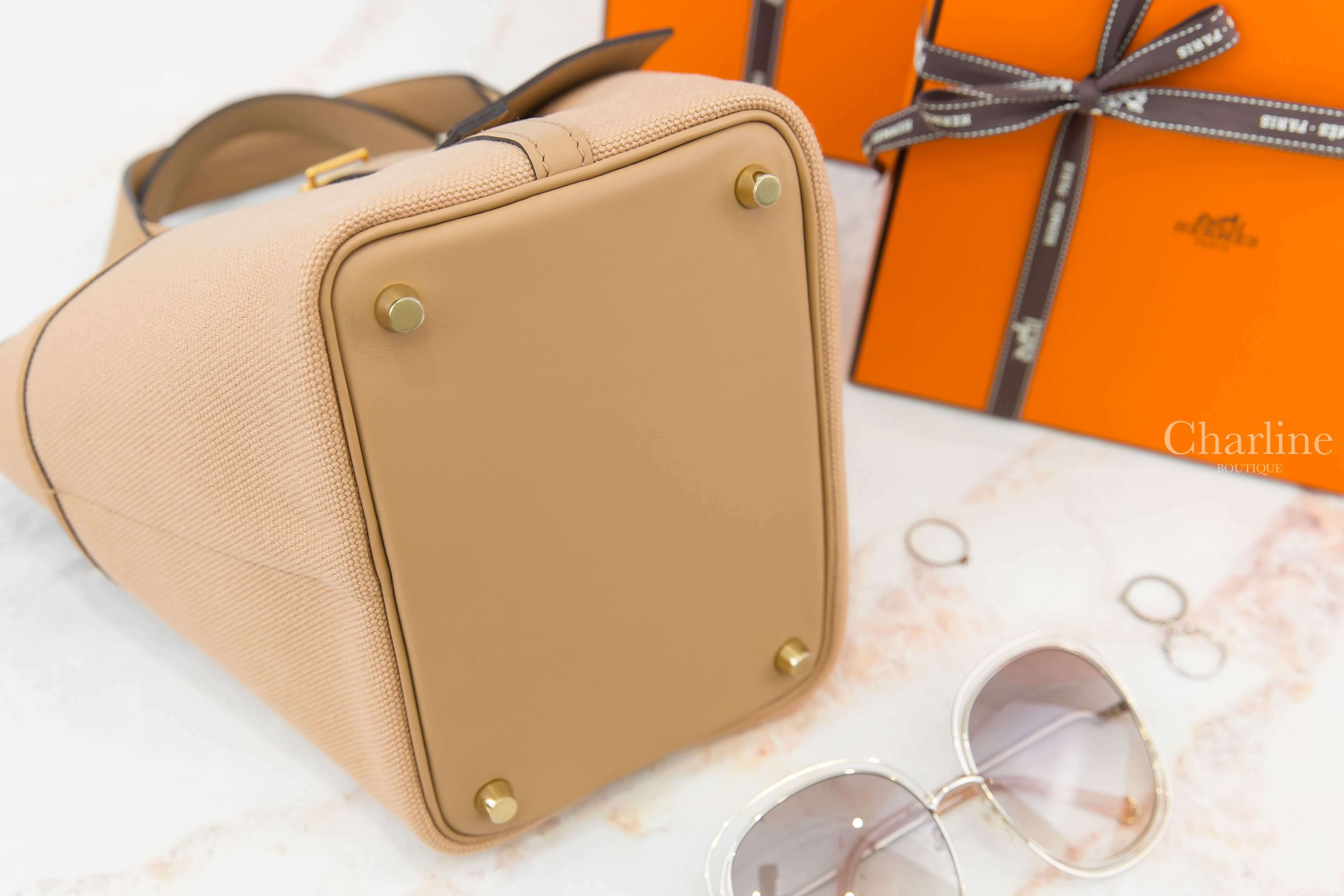 Hermès Picotin Lock 18 Pocket Bag 0M Chai Goeland Canvas / Swift U刻馬薩拉茶色帆布拼牛皮金釦小型提把水桶包-Charline Boutique 精品代購