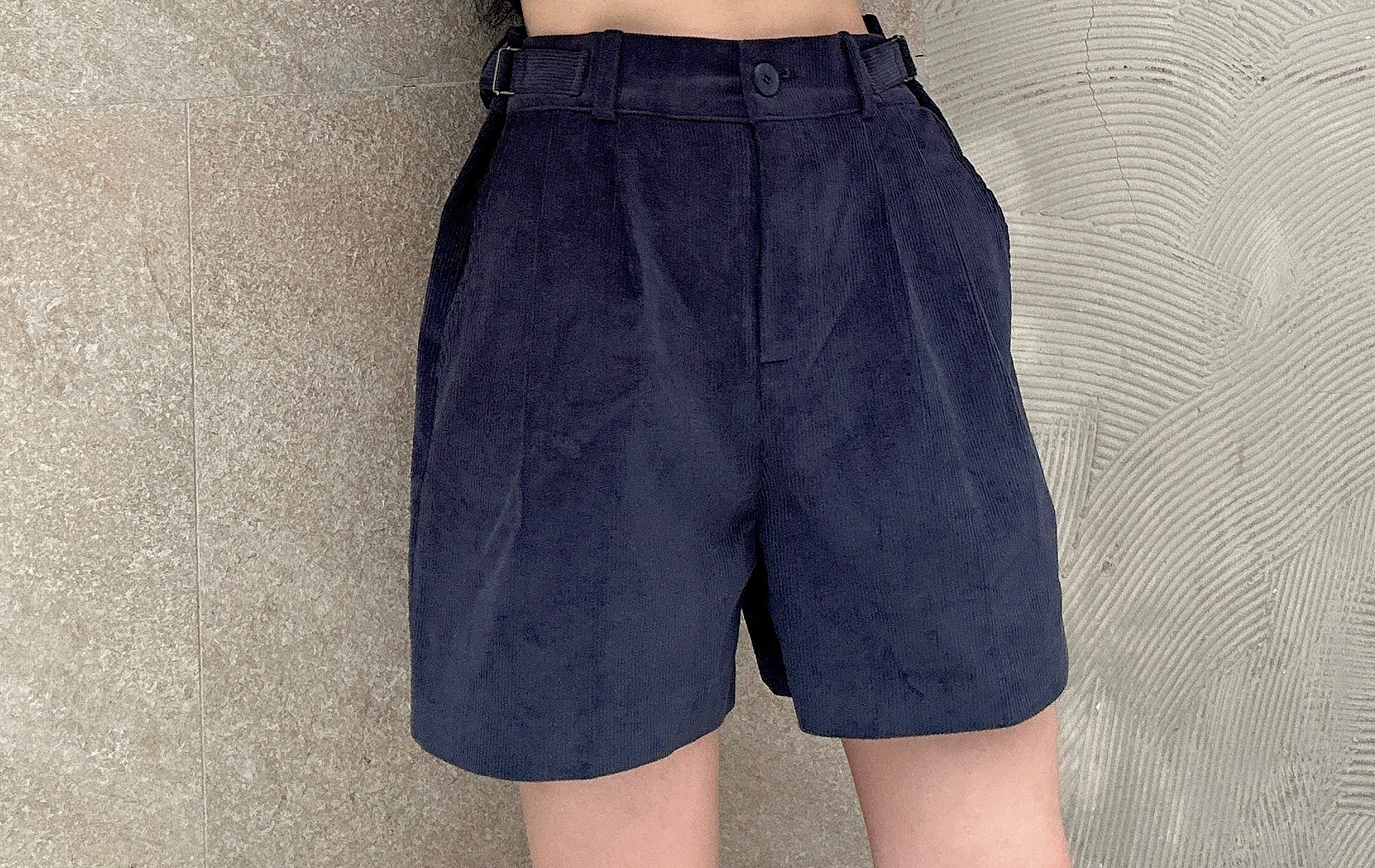 側扣登芯絨短褲（現貨款式）