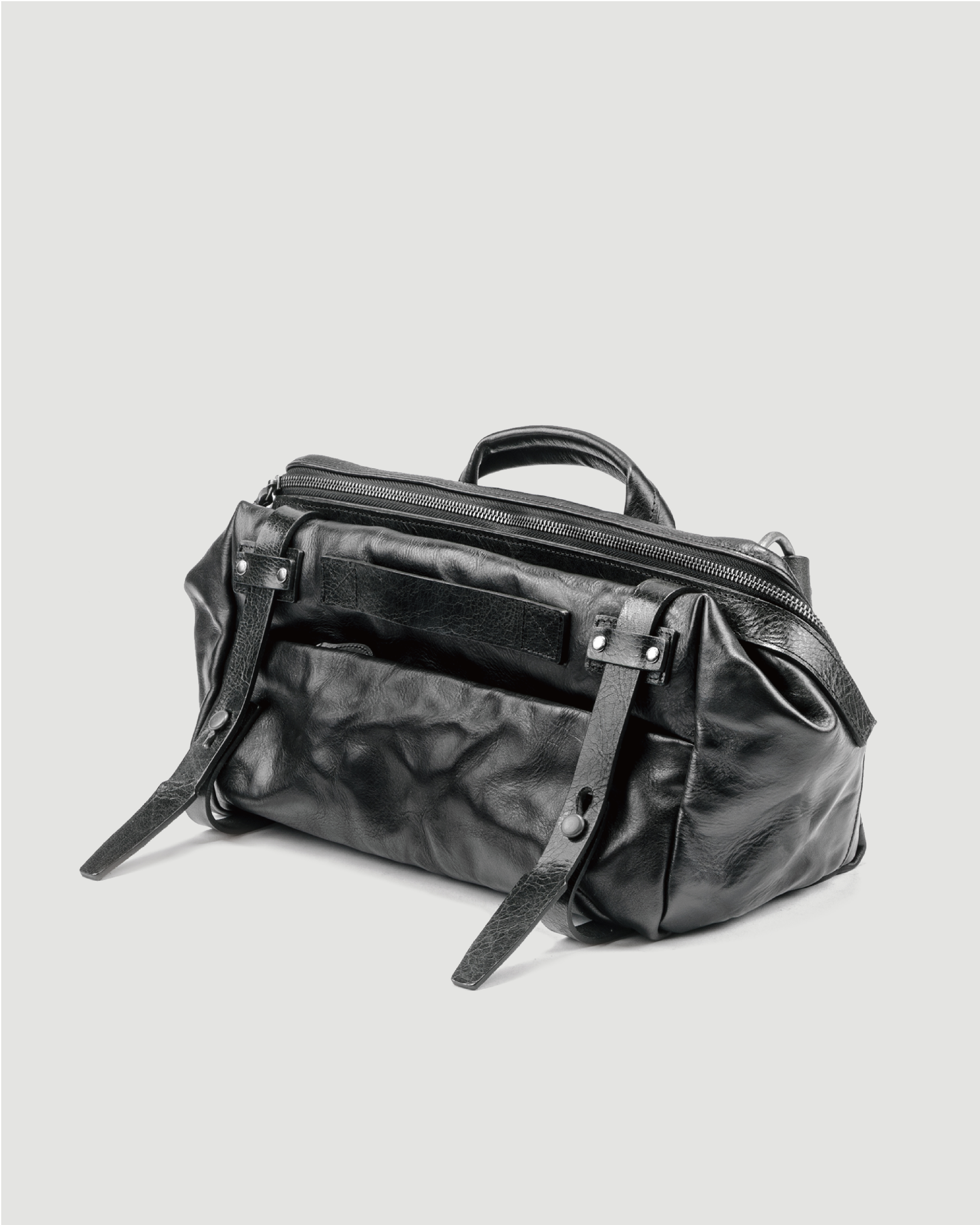 【沃坦】Night Rider 暗夜騎士植鞣皮革單肩包 / 黑色 9.5L