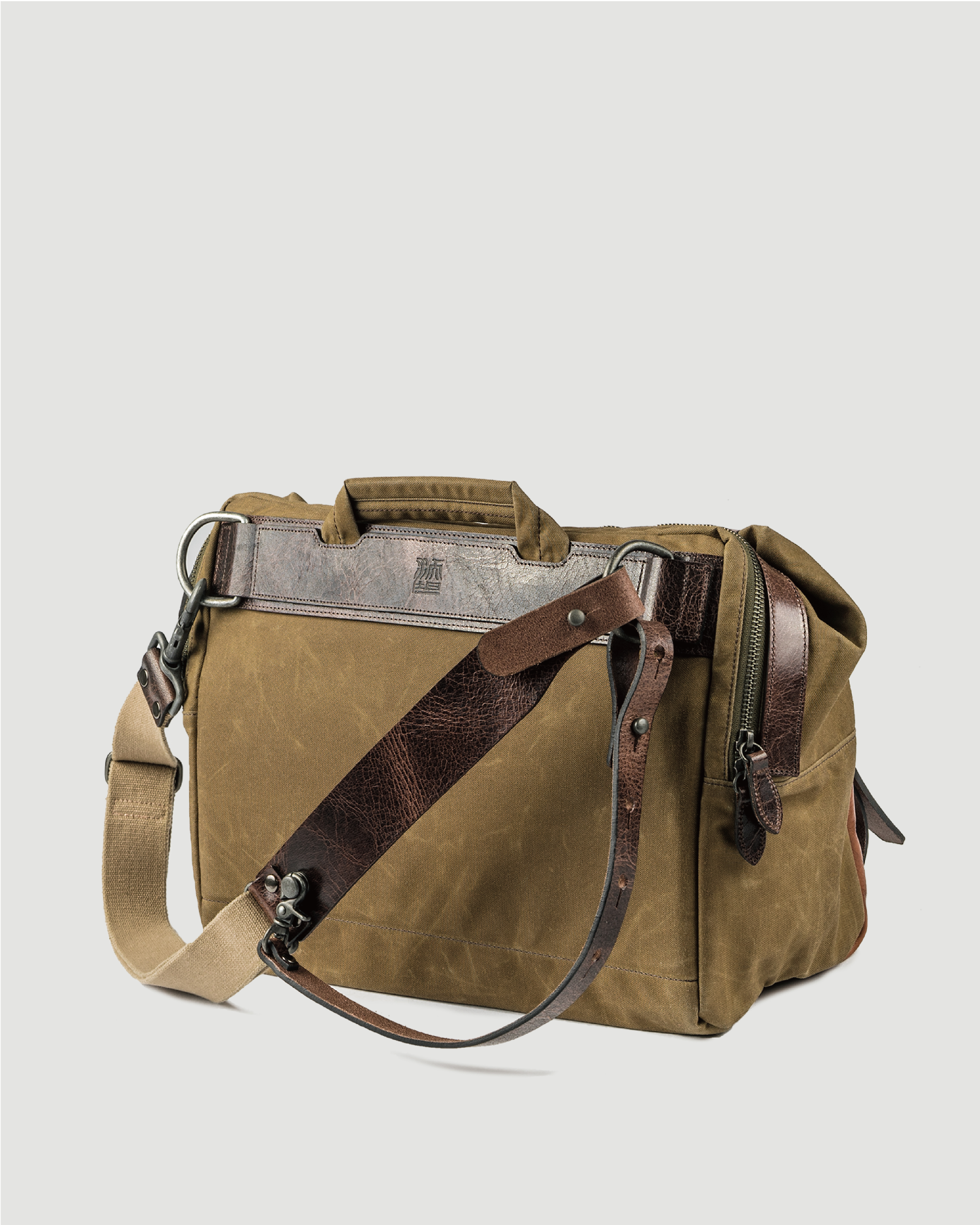 【沃坦】LIGHTNING RIDER 閃電騎士單肩包 12L 卡其褐色