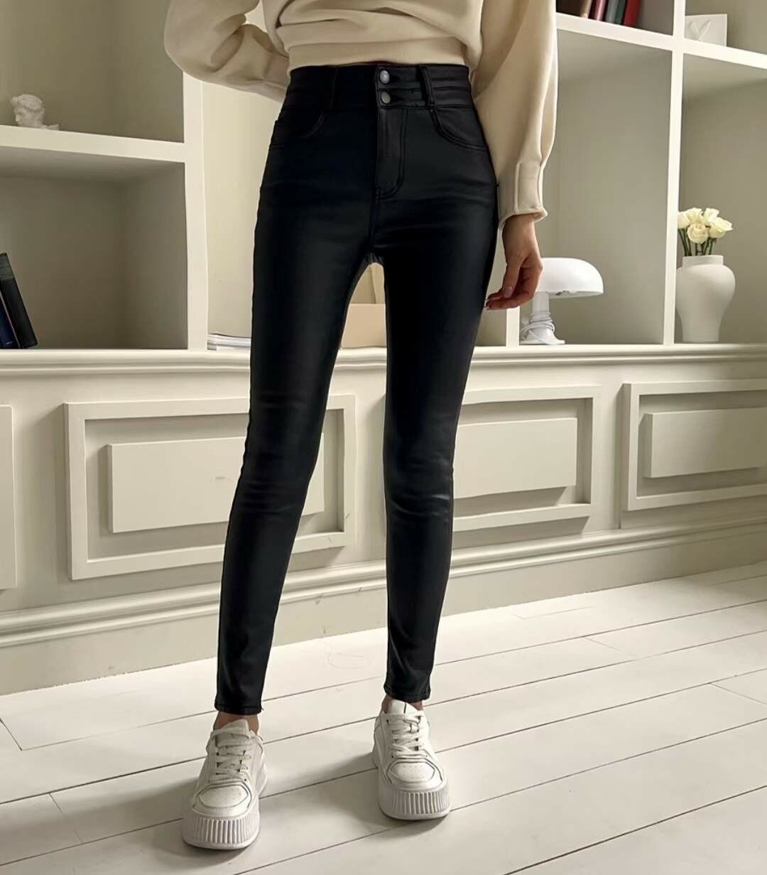 2212100-1065內刷毛雙釦PU皮質高腰長褲  L號現貨