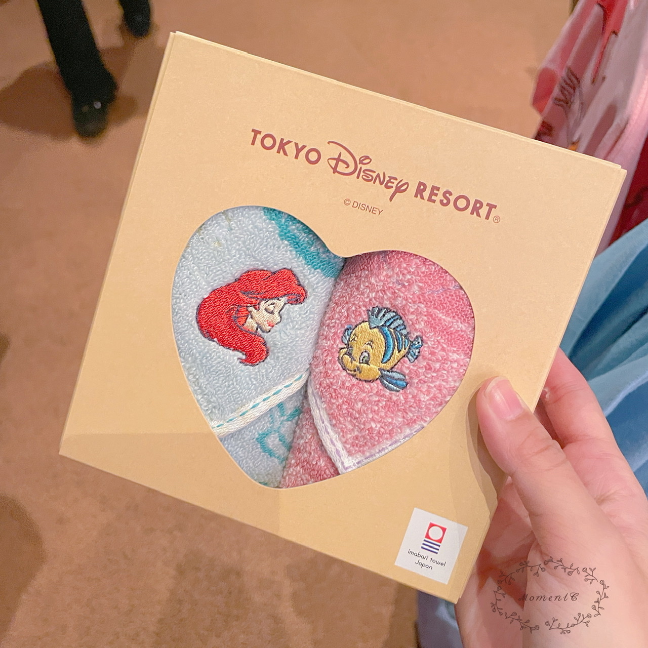 迪士尼樂園連線-精美盒裝方巾組