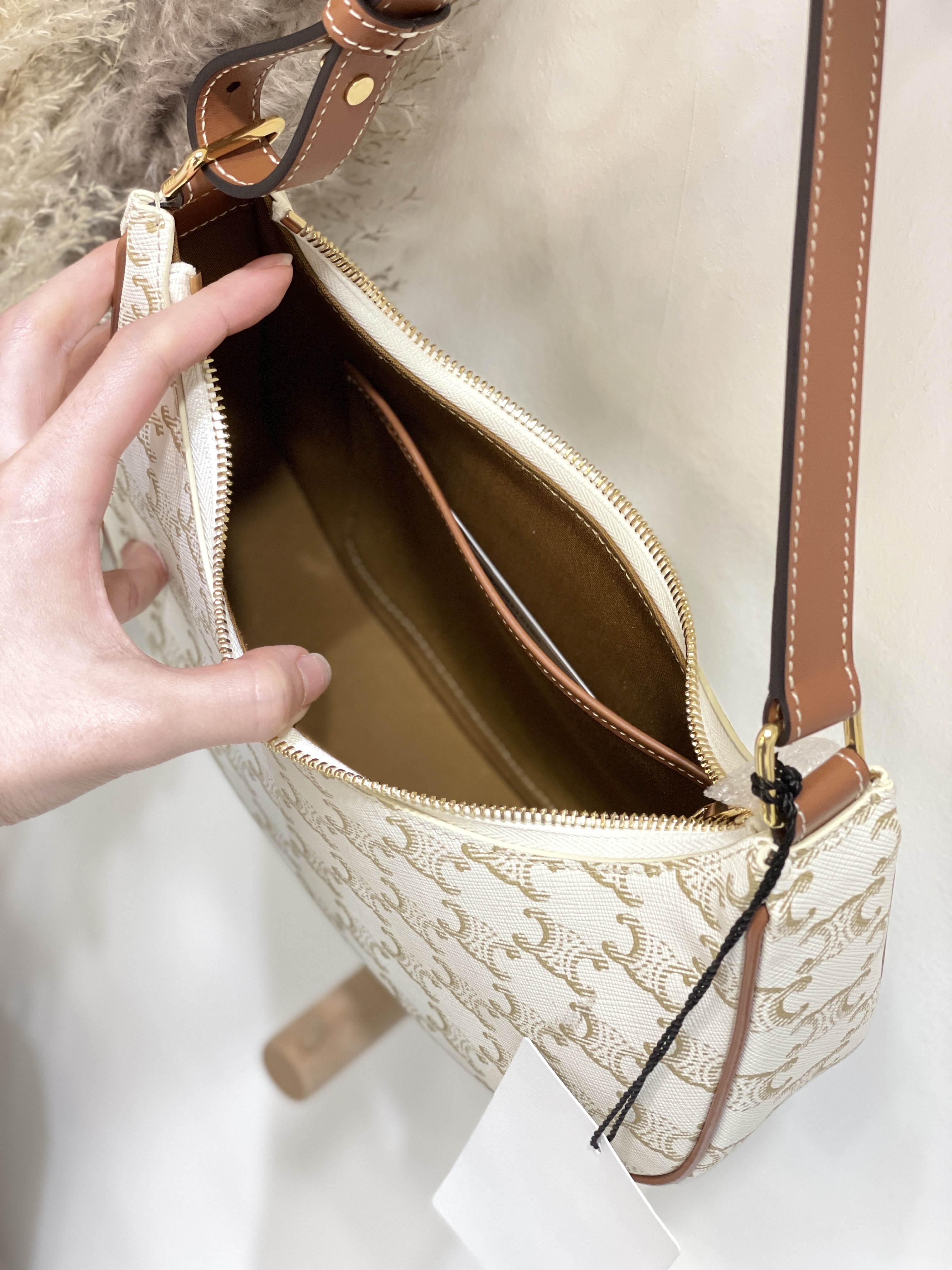 預訂優惠｜CELINE Ava Bag