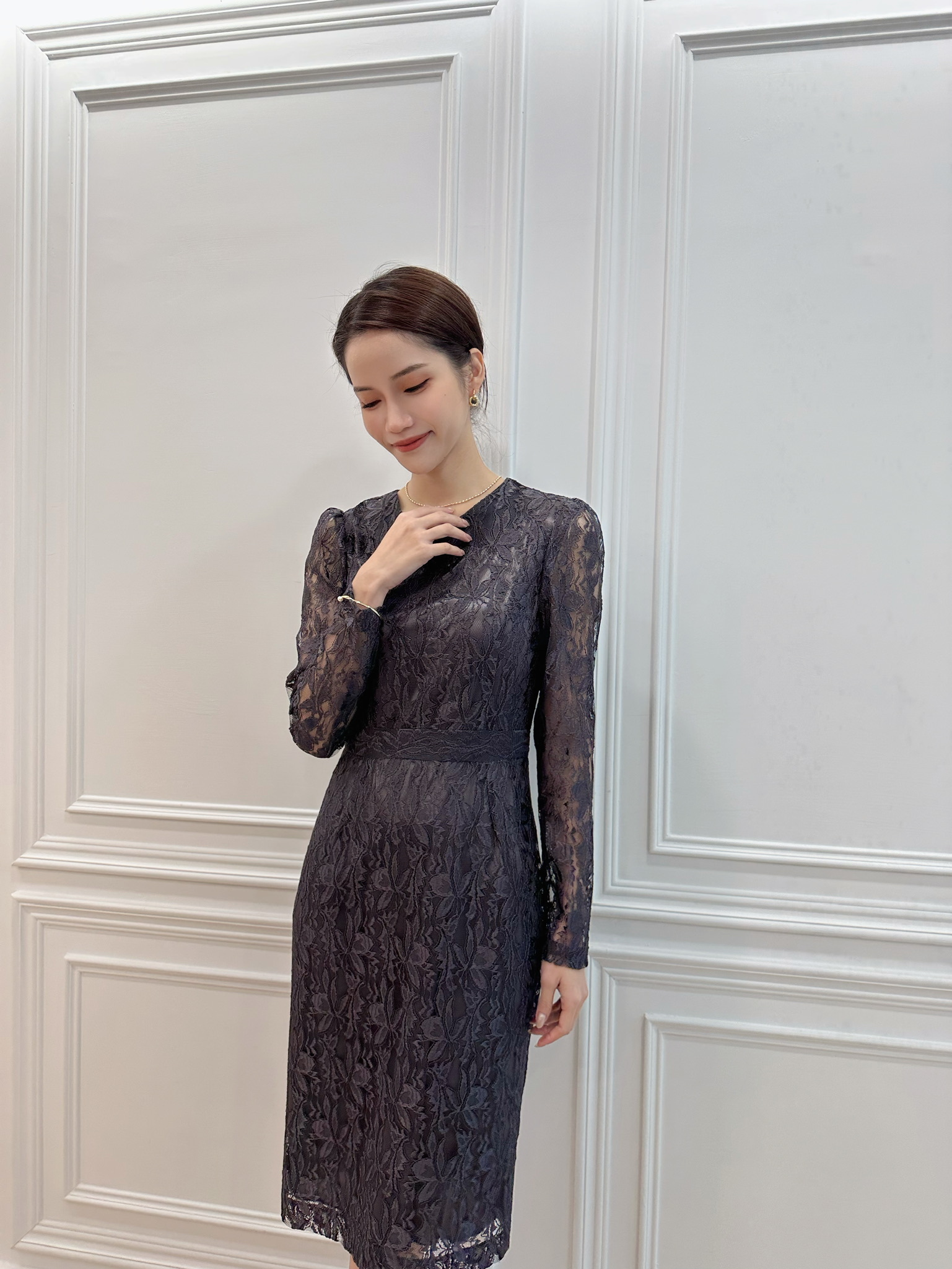 透膚蕾絲合身洋