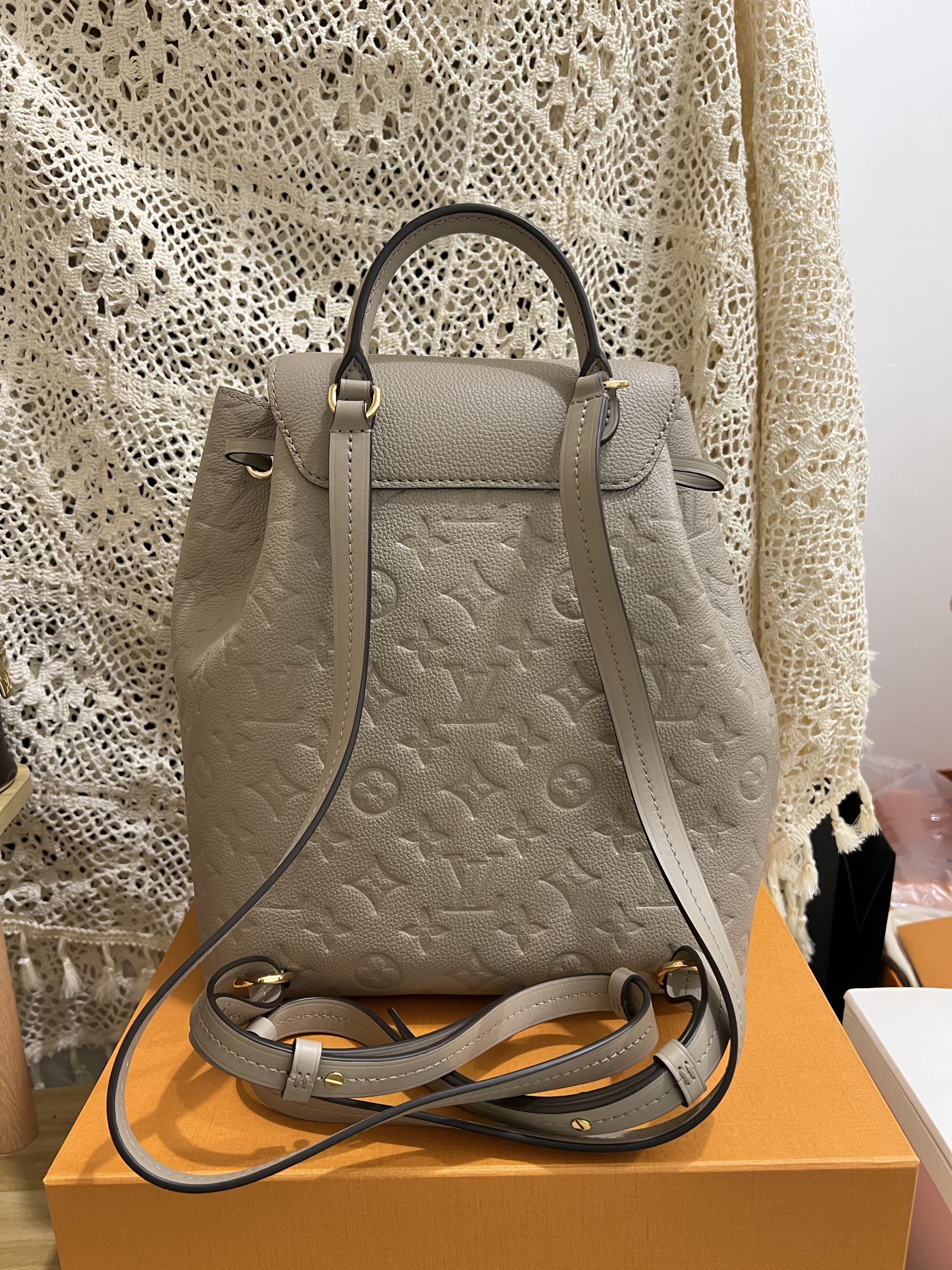 *Unused* LV Montsouris Backpack PM size