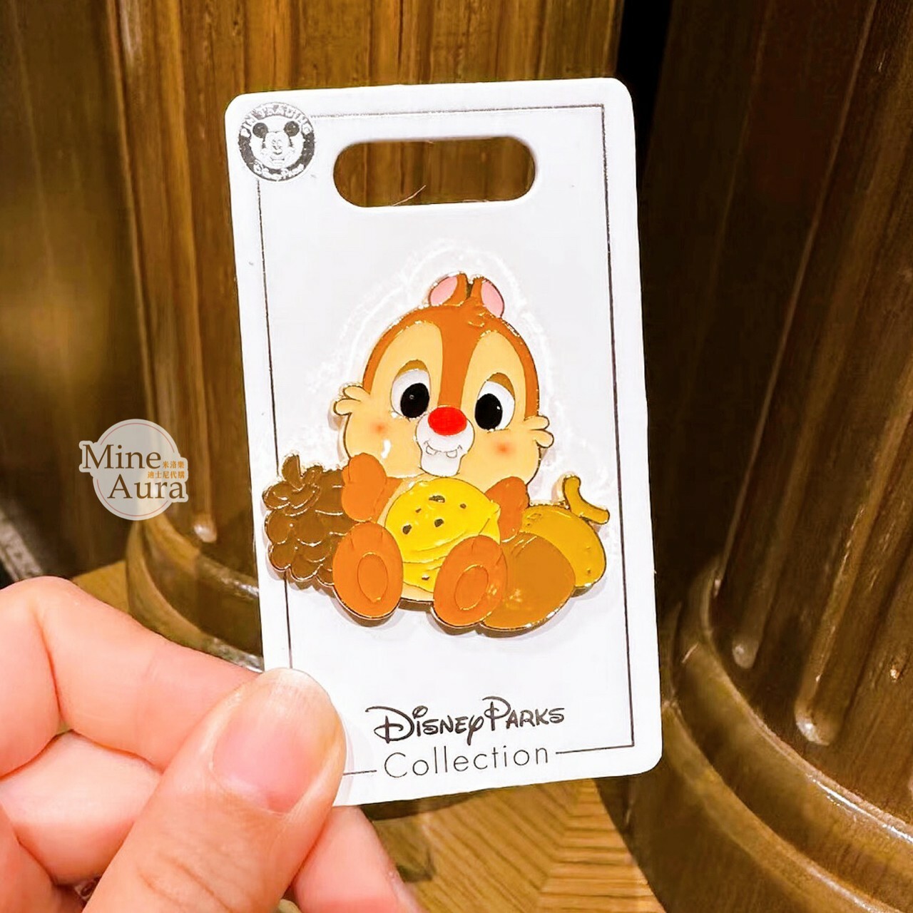 紅鼻 蒂蒂 Dale 托腮嘟嘟臉 徽章 PIN 奇奇蒂蒂 Chip 'n Dale -上海迪士尼樂園