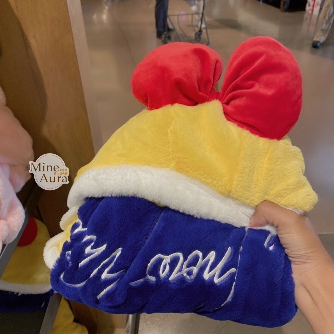 (現貨) 白雪公主 Snow-white 連帽造型 披肩 毛毯 可摺疊收納 -上海迪士尼樂園