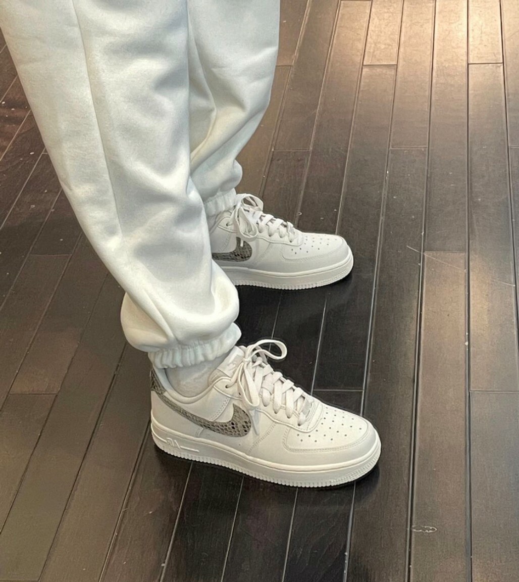 Nike Wmns Air Force 1 07 女 骨白 灰黑 蛇紋 DD8959-002Dec lu