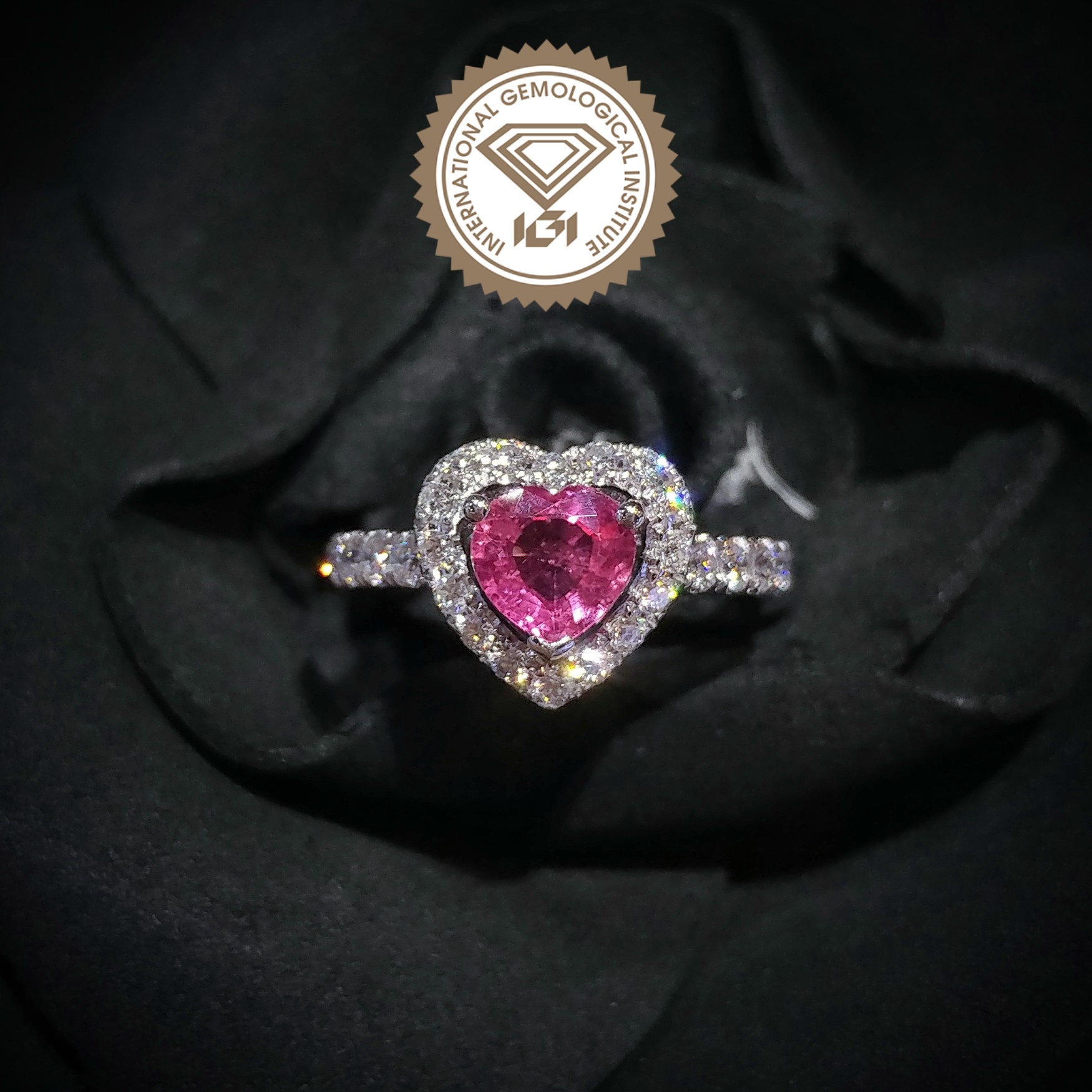 18K White Gold 0.96ct Sapphire and Diamond Ring