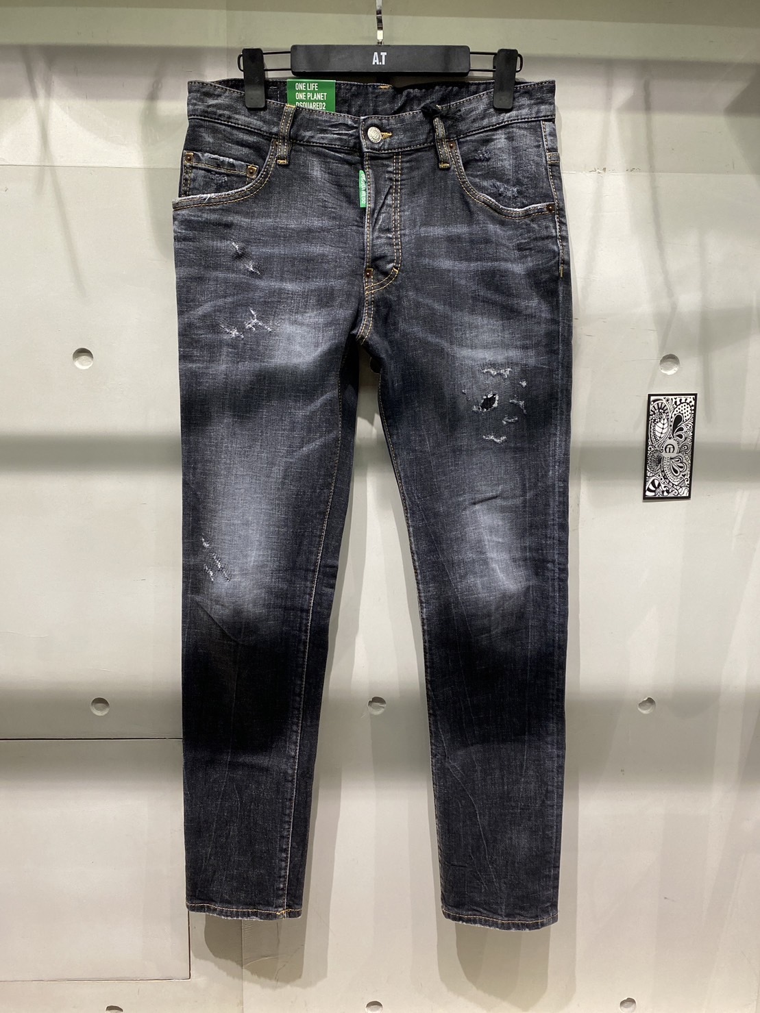 定価8.8万 新品 42 22s DSQUARED2 SKATER 3482-