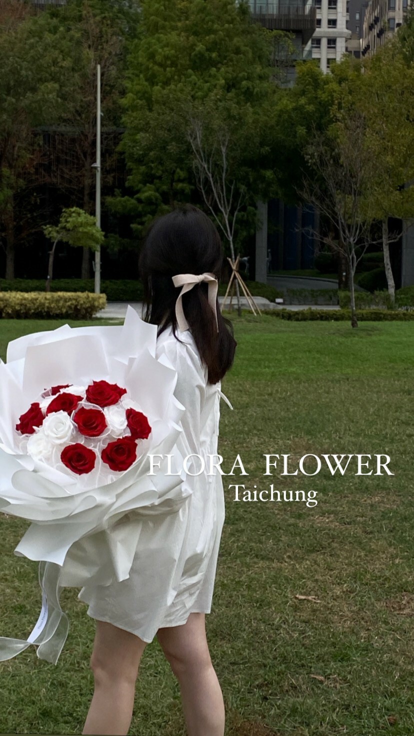 紅白永生花束-浪漫純粹的愛