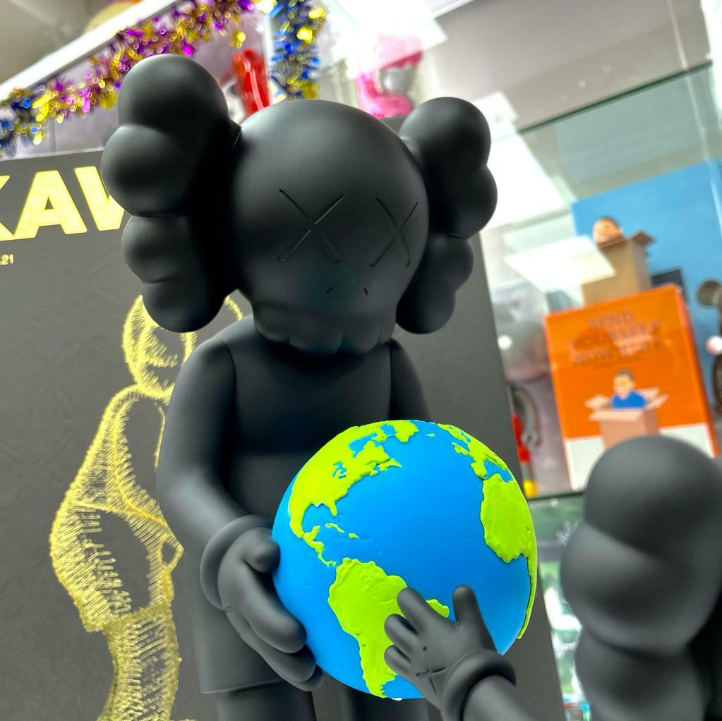 KAWS THE PROMISE (Black)