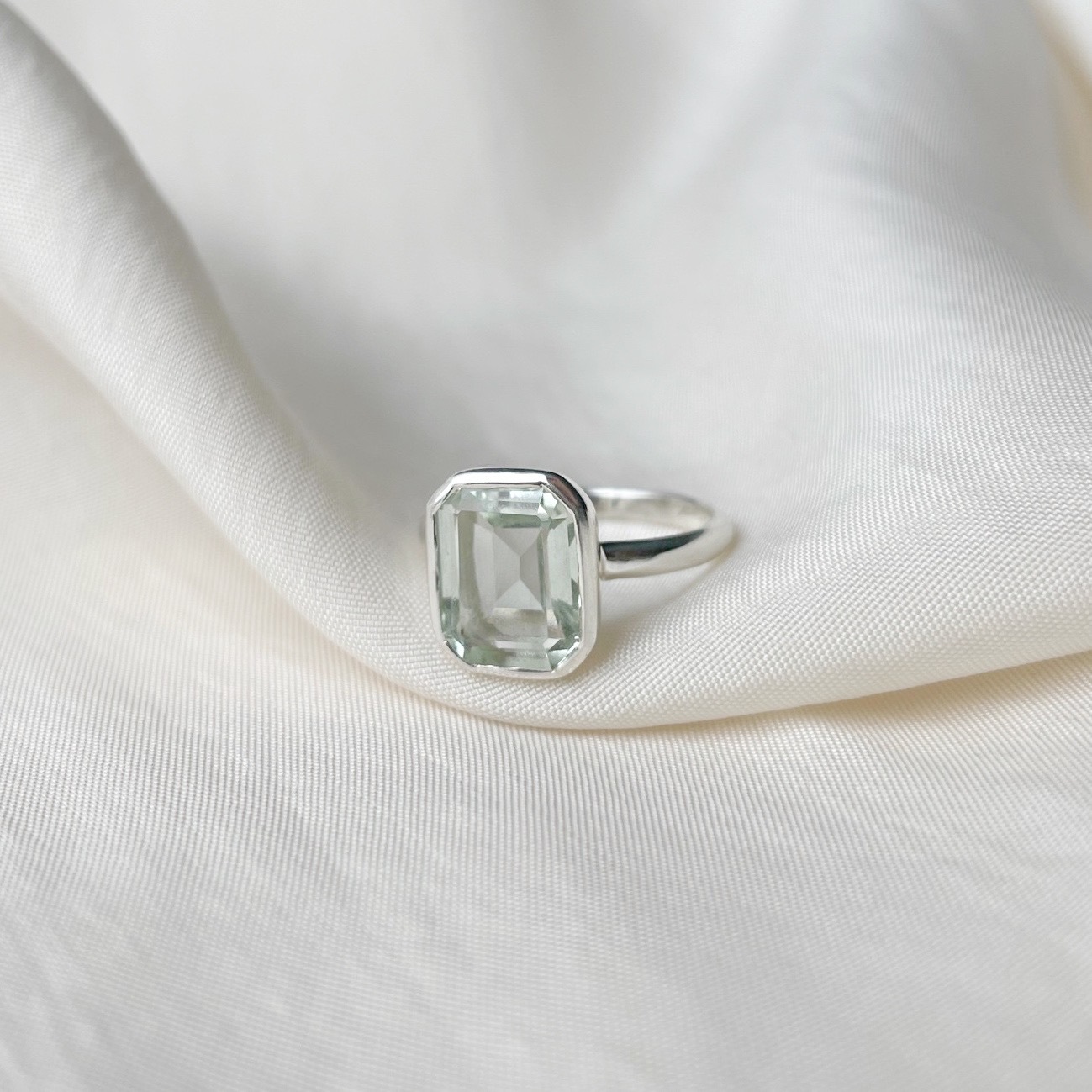 Emerald cut綠色紫水晶戒指