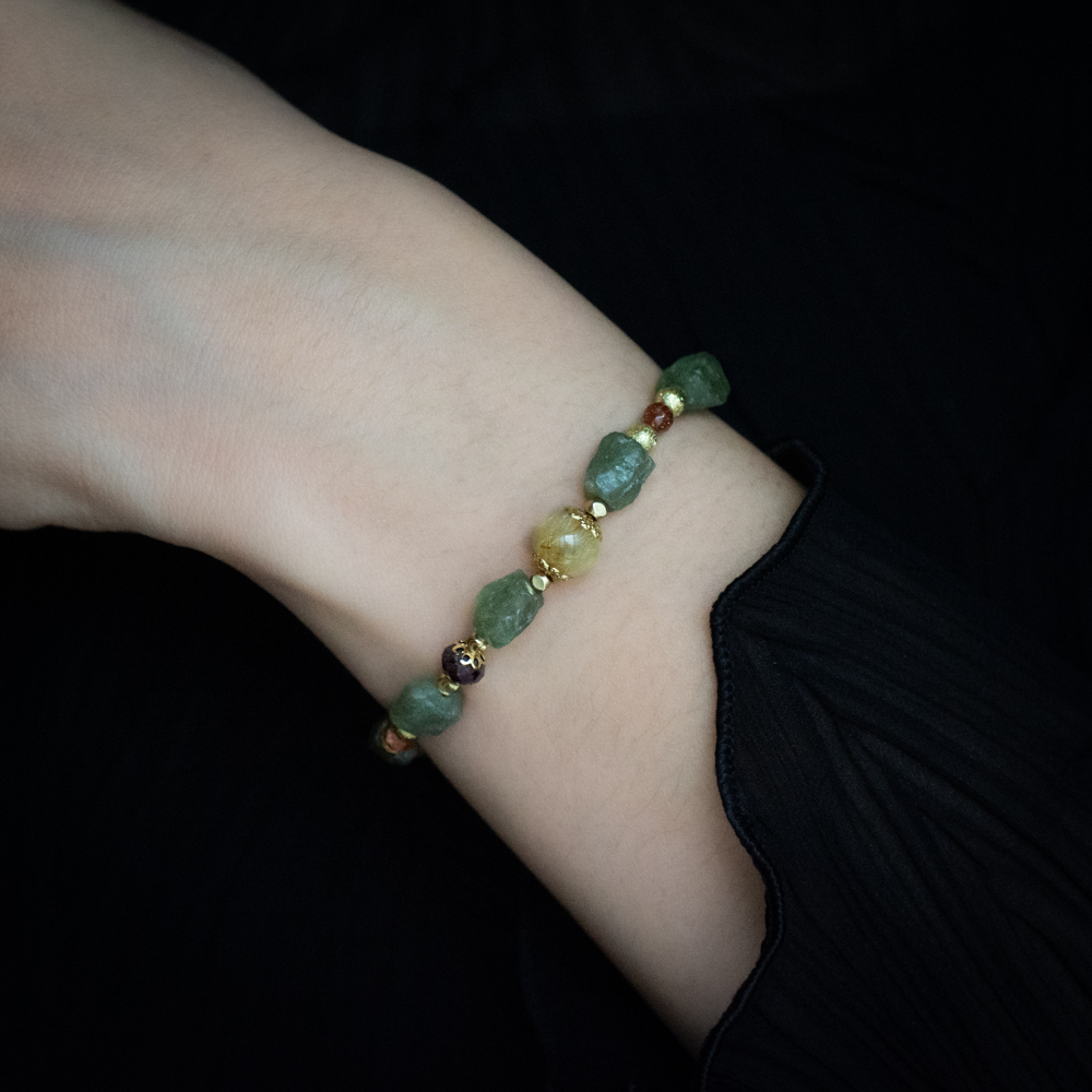 松葉花圈｜綠磷灰石鈦晶手鍊 C1401