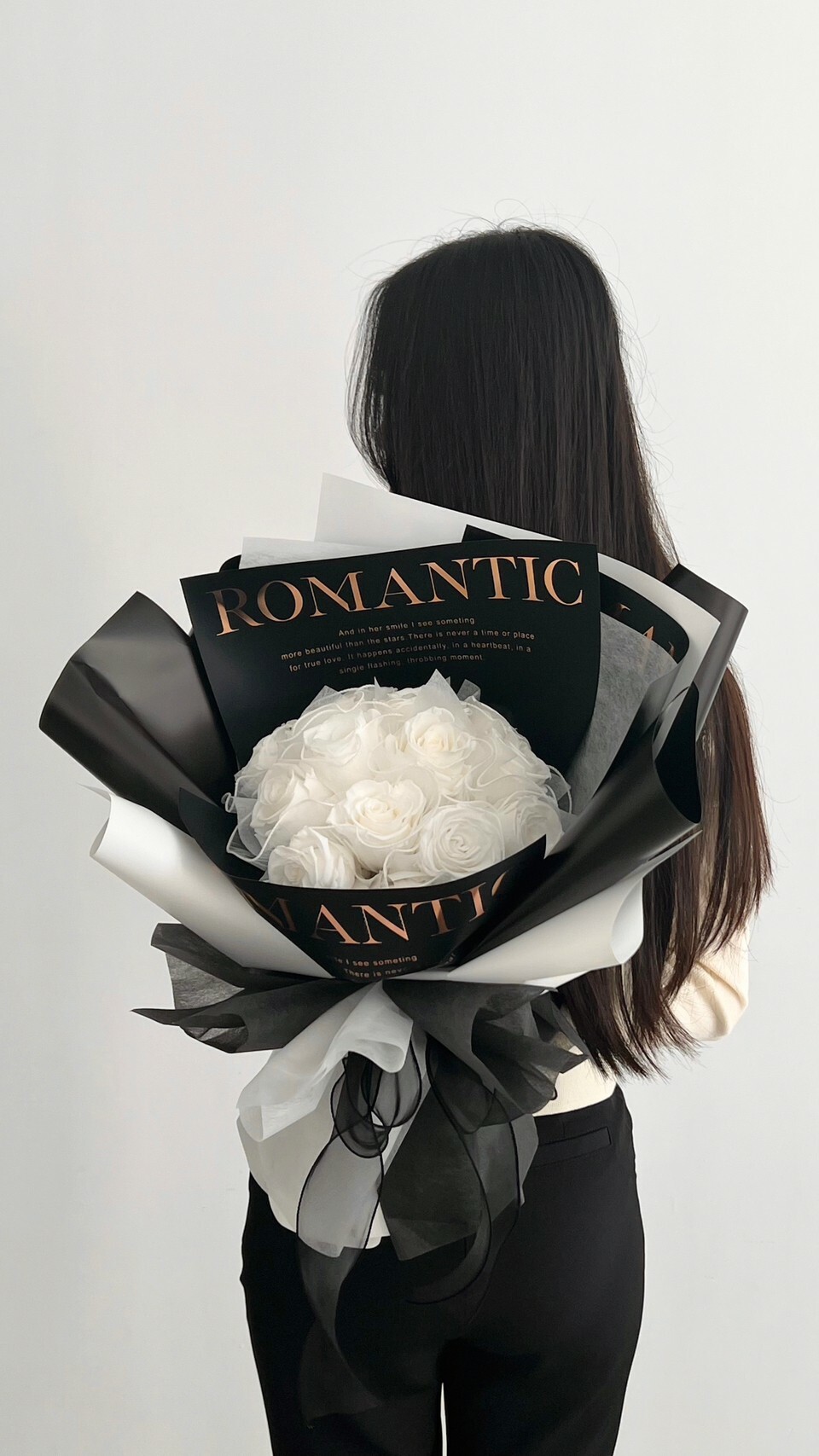 白玫瑰花束-黑金文字風